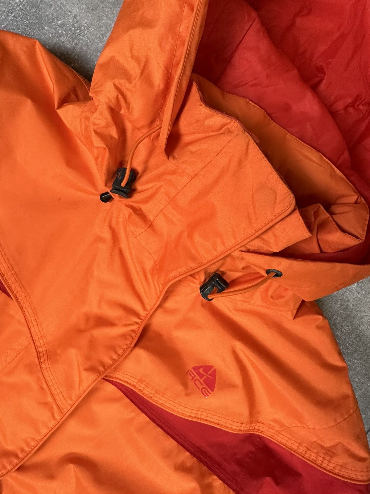 Nike Women’s orange Nike acg ski-jacket Size M / US 6-8 / IT 42-44 - 11 Thumbnail
