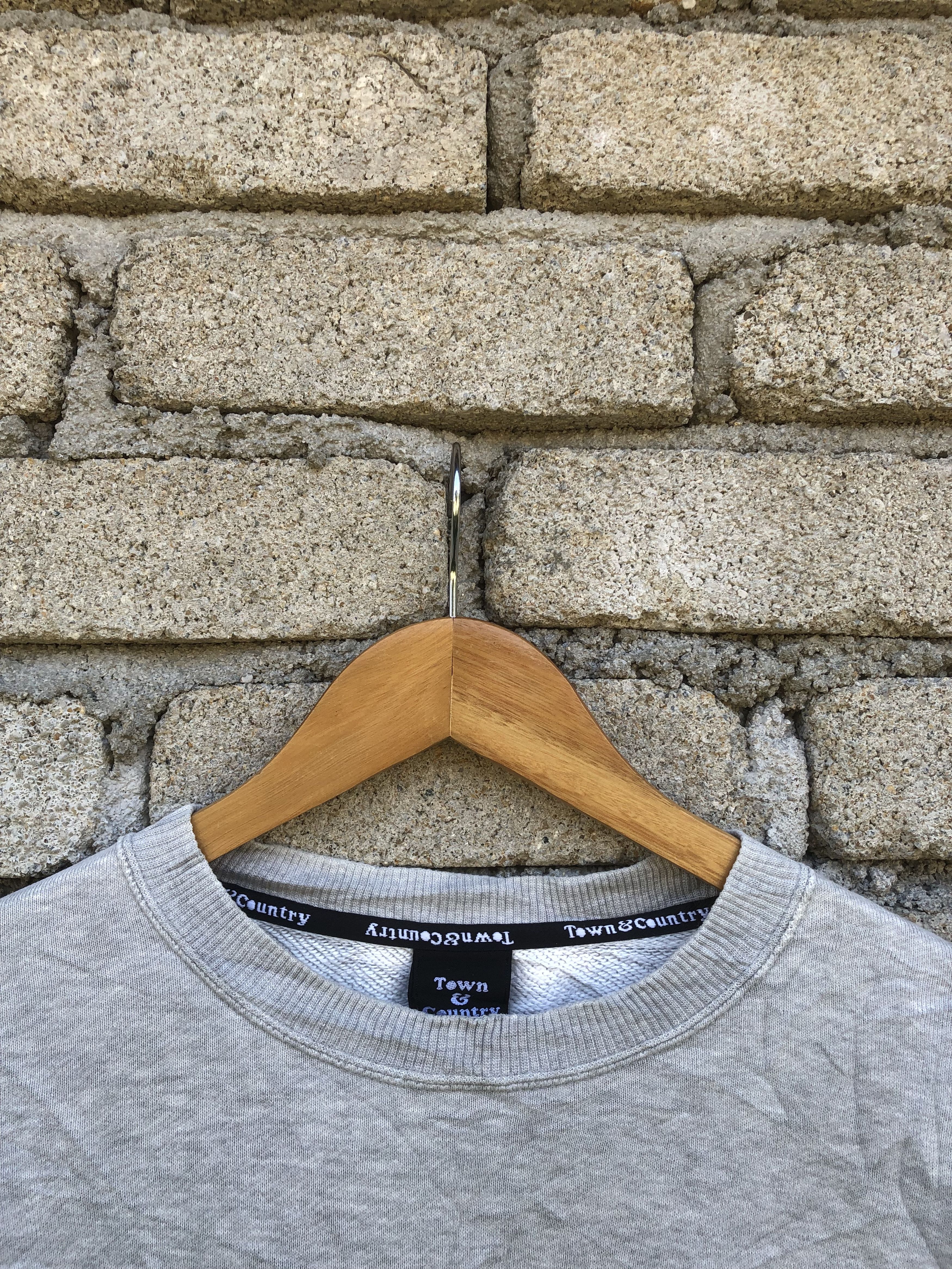 Vintage Vintage T&C Hawaii Surf Design Logo Crewneck Sweatshirts Size US L / EU 52-54 / 3 - 6 Thumbnail