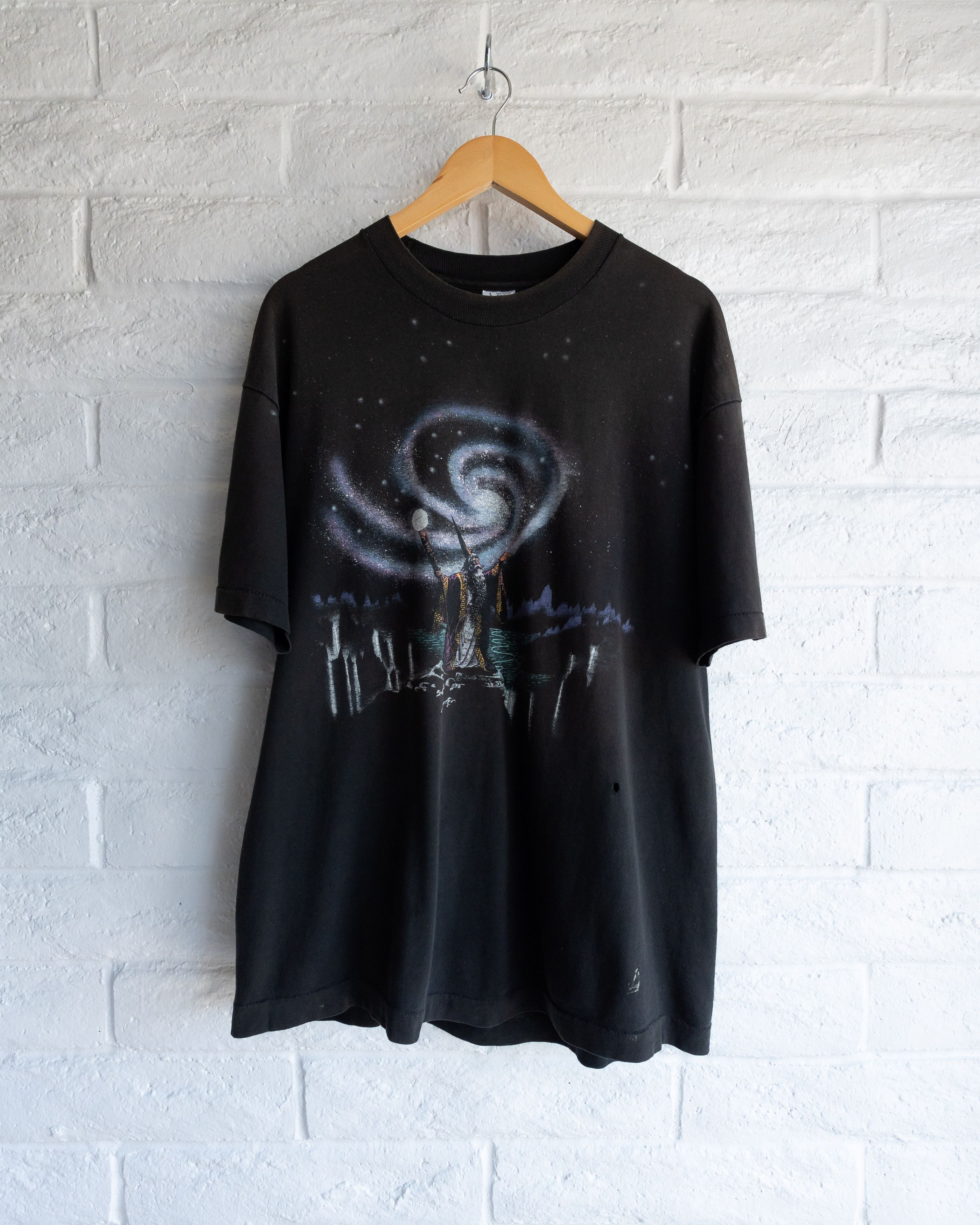 Vintage Vintage 90s AOP Wizard T Shirt Faded Thrashed Single Stitch Size US L / EU 52-54 / 3 - 1 Thumbnail