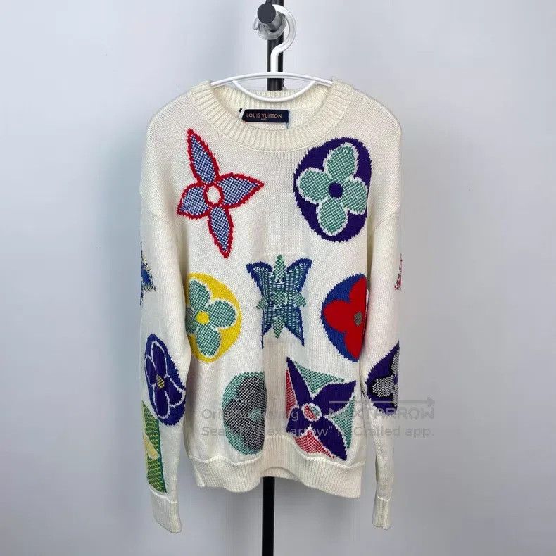Louis Vuitton Louis Vuitton Large tricolor flower round neck long-sleeve Size US S / EU 44-46 / 1 - 1 Thumbnail