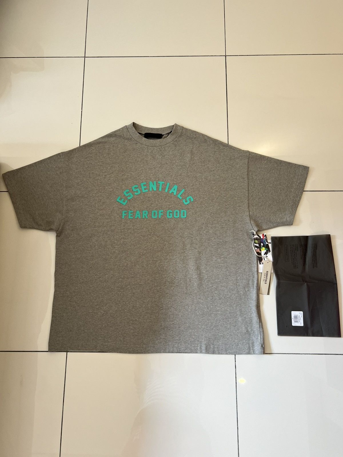 Fear of God Fear Of God Essential Heavy Jersey Tee Dark Heather Oatmeal Size US XL / EU 56 / 4 - 1 Thumbnail