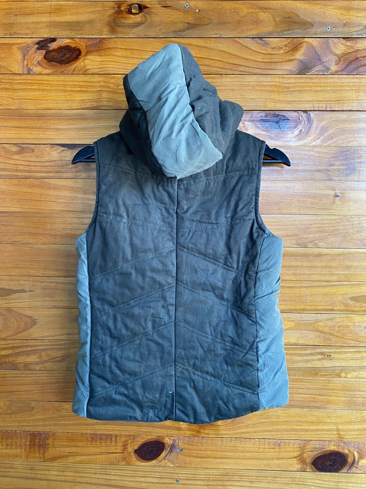 Born Born Military Style Quilted Hooded Vest – Olive Green Size US S / EU 44-46 / 1 - 7 Thumbnail