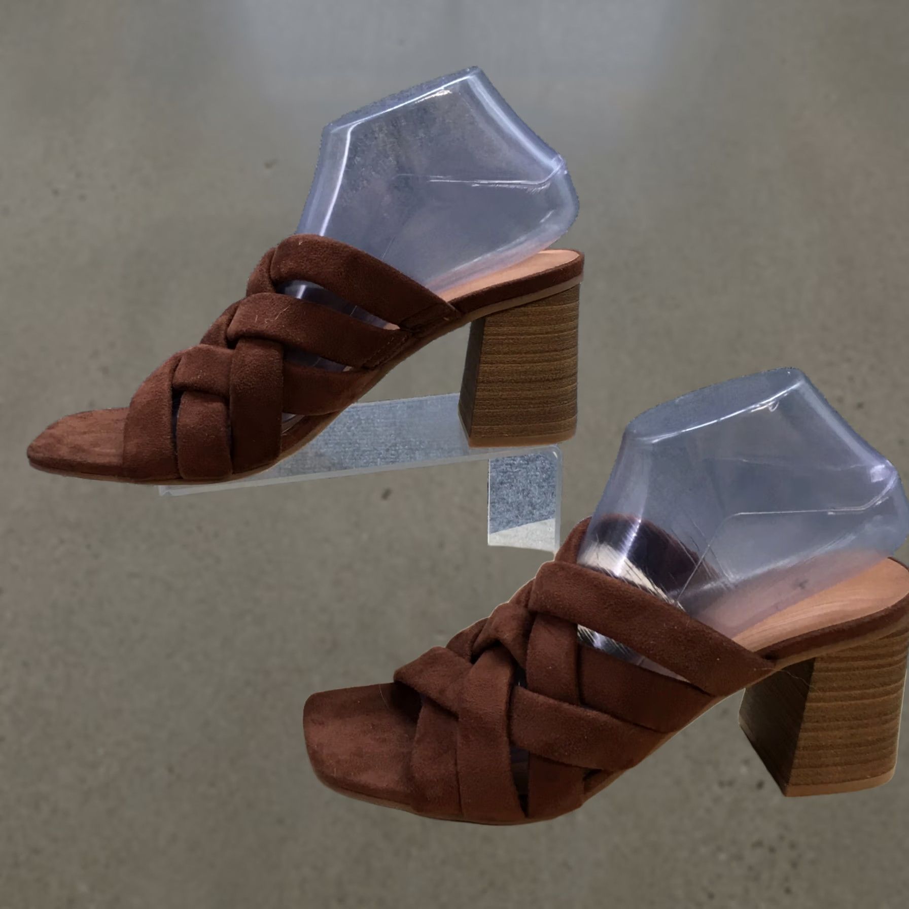 Vintage Universal Thread Sandals Womens 9.5 Slides Brown Block Heels Open Toe Casual Shoes Size US 10 / IT 40 - 1 Thumbnail