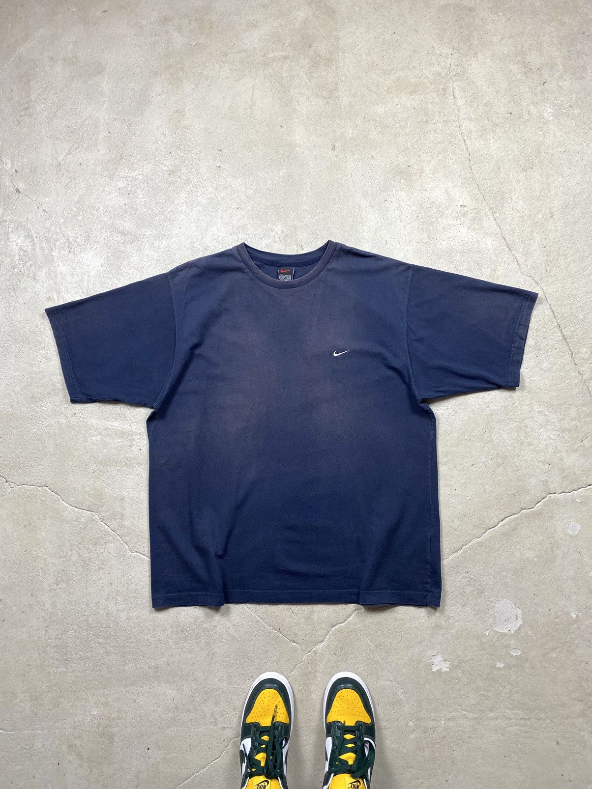 Nike × Vintage Y2K 90’s Vintage Nike SunFaded Tee T Shirt Tn Zm Hype Size US XL / EU 56 / 4 - 1 Thumbnail