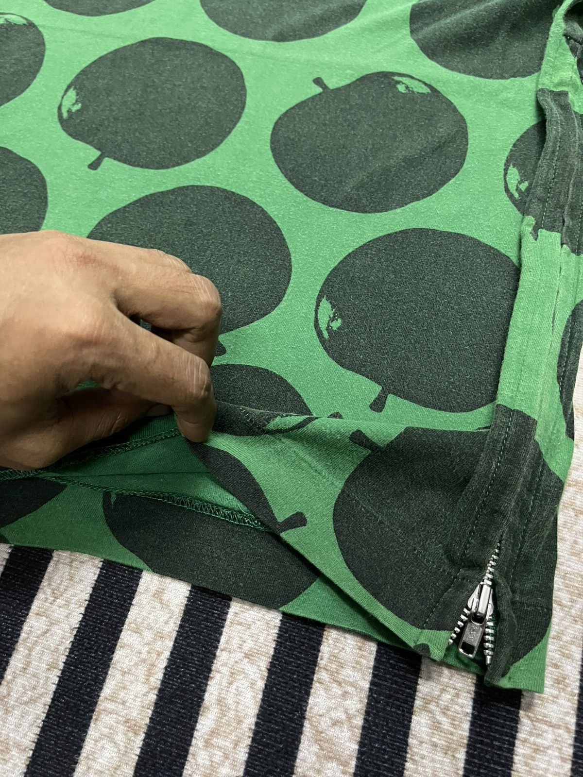 Comme des Garcons Homme Plus VINTAGE AD 2000 COMME DES GARCONS HOMME PLUS ZIP SIDE SHIRT Size US S / EU 44-46 / 1 - 7 Thumbnail