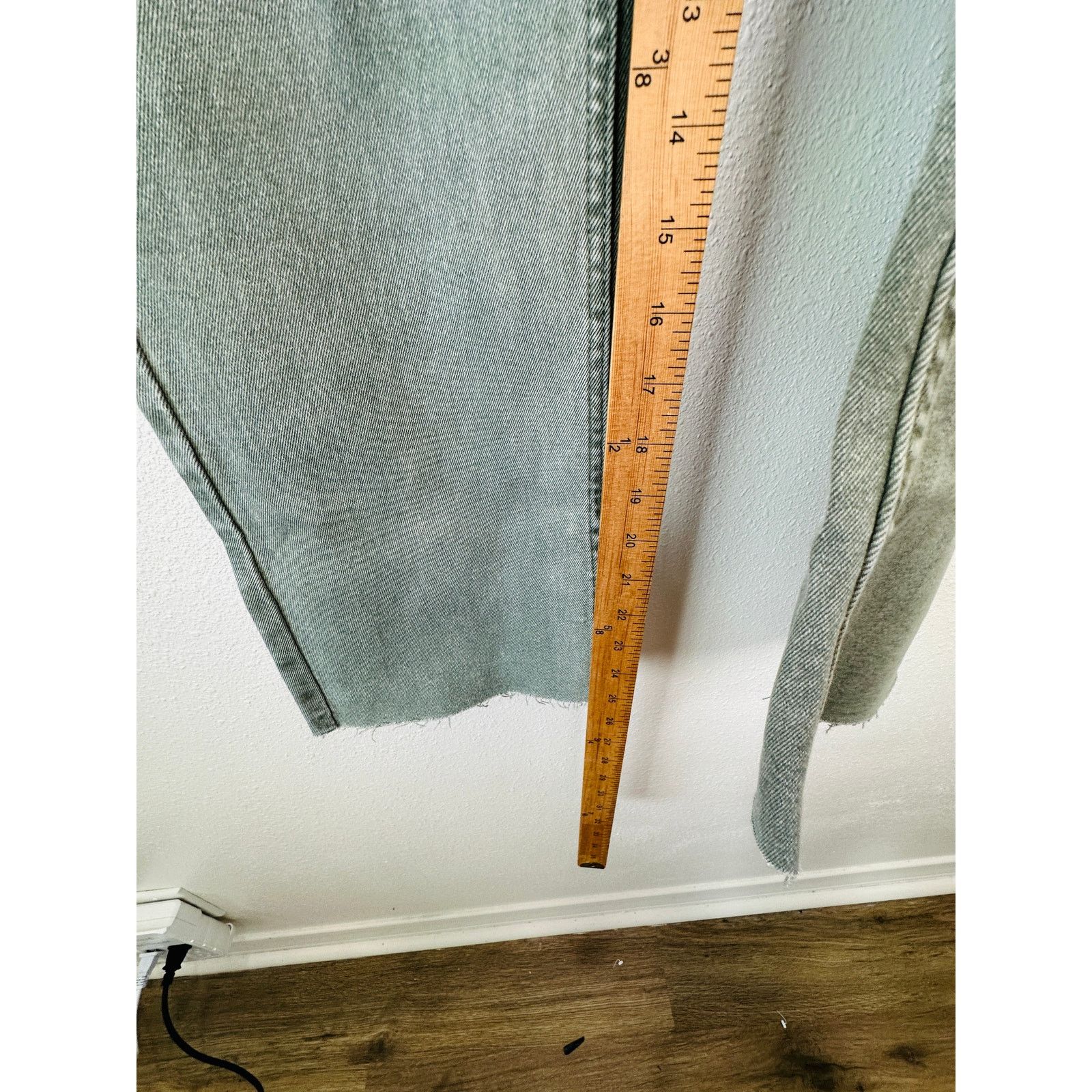Zara NWT Zara Olive Mini Flare High Rise Flare Leg Ankle Jean 10 Size 32" / US 10 / IT 46 - 14 Thumbnail