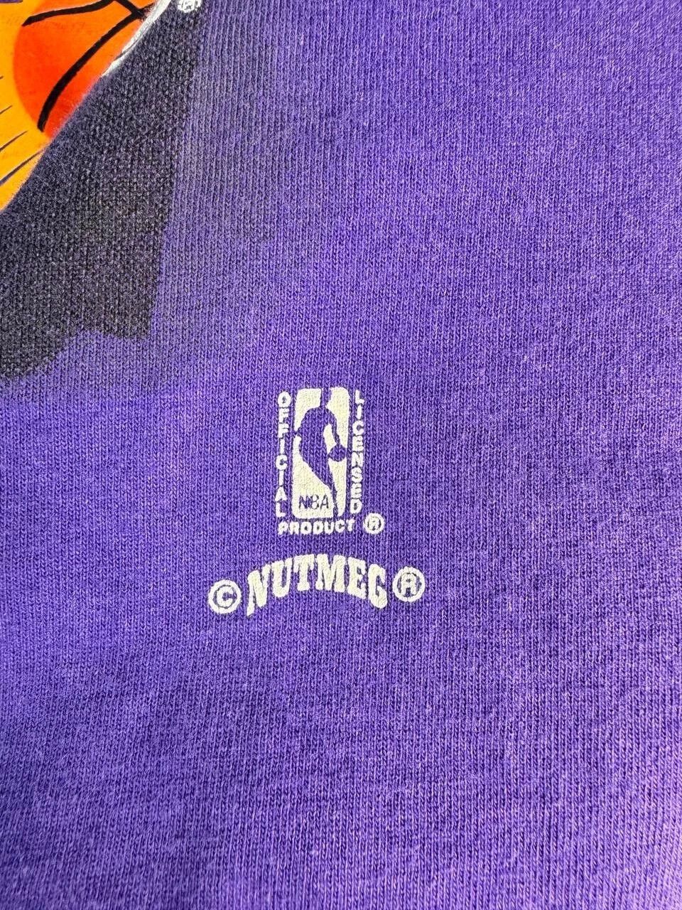Nutmeg VTG 90s NBA Phoenix Suns T-Shirt Men’s Made In USA Nutmeg XL Size US XL / EU 56 / 4 - 2 Thumbnail