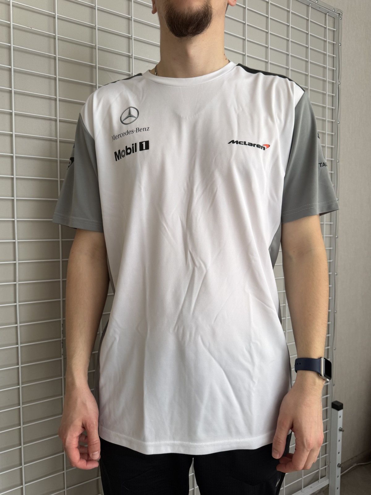 Hugo Boss McLaren Mercedes 2014 F-1 T-Shirt Mens Size XL/L Hugo Boss Size US XL / EU 56 / 4 - 18 Thumbnail