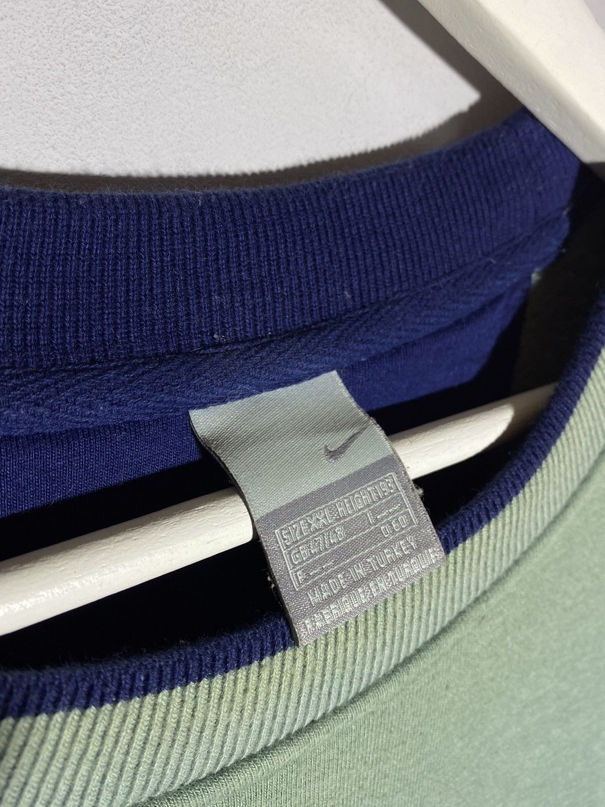 Nike Vintage 00s Nike y2k hype streetwear swoosh logo sweatshirt Size US XXL / EU 58 / 5 - 6 Thumbnail