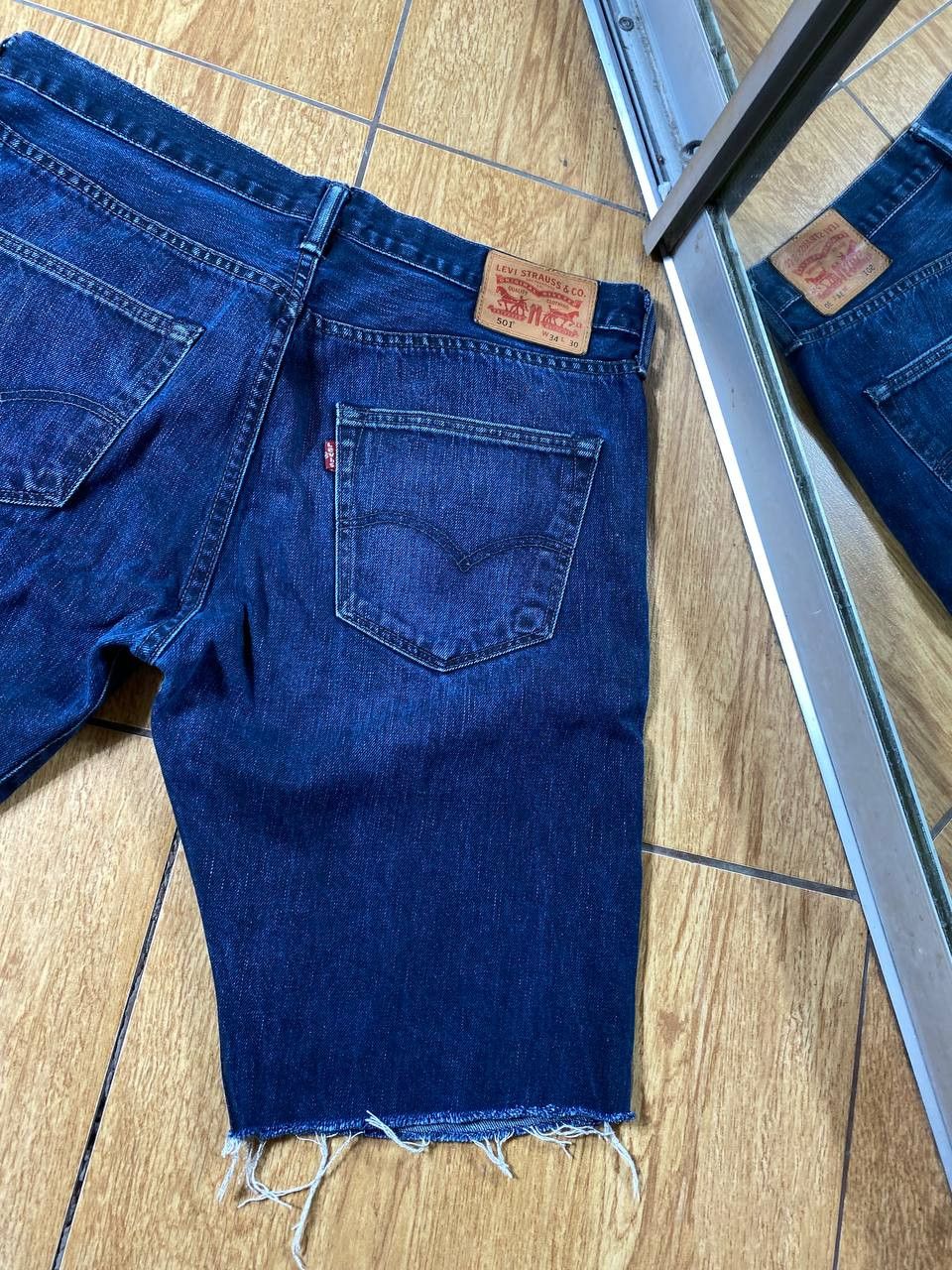 Levi's × Vintage Levi’s 501 Vintage 90s Custom Cut Distressed Denim Shorts Size US 34 / EU 50 - 4 Thumbnail