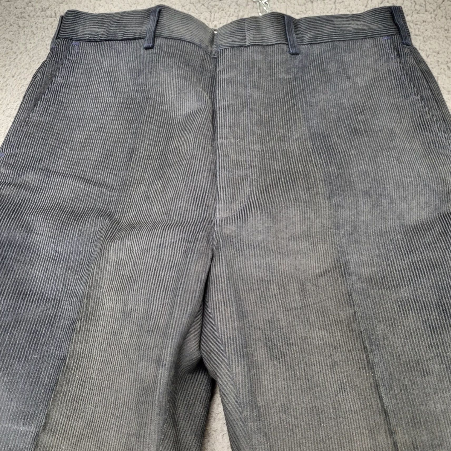 Haggar VINTAGE? No, use Haggar Corduroy Pants Men's 34x31 Gray Casual Flat Front Lightweight Preppy Size US 34 / EU 50 - 3 Thumbnail