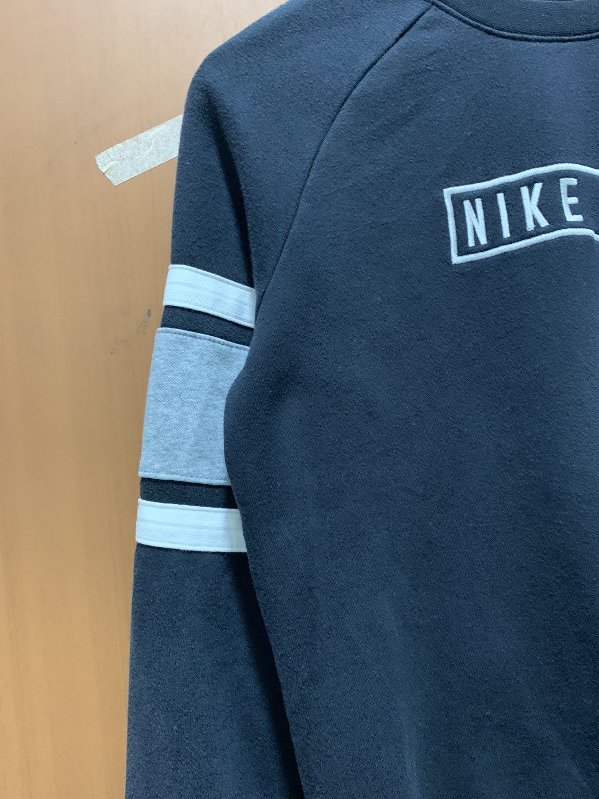 Nike Y2K Nike Air Seeatshirt Size US L / EU 52-54 / 3 - 9 Thumbnail