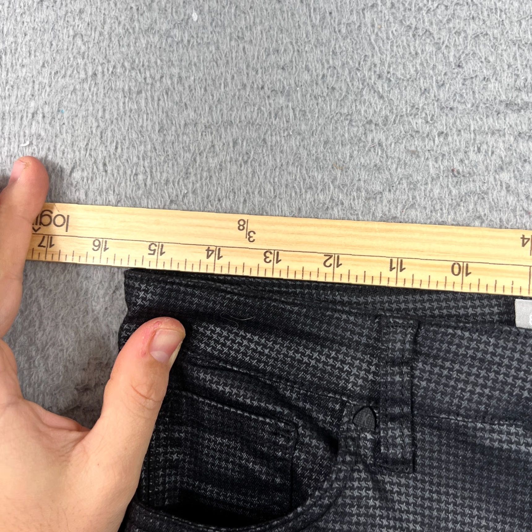 Vintage KUT from the Kloth Mia Fab Ab Toothpick Skinny Jeans Women's 8 Patterned Geometric Black 5-Pocket Regular Inseam 30"} Size 30" / US 8 / IT 44 - 4 Thumbnail