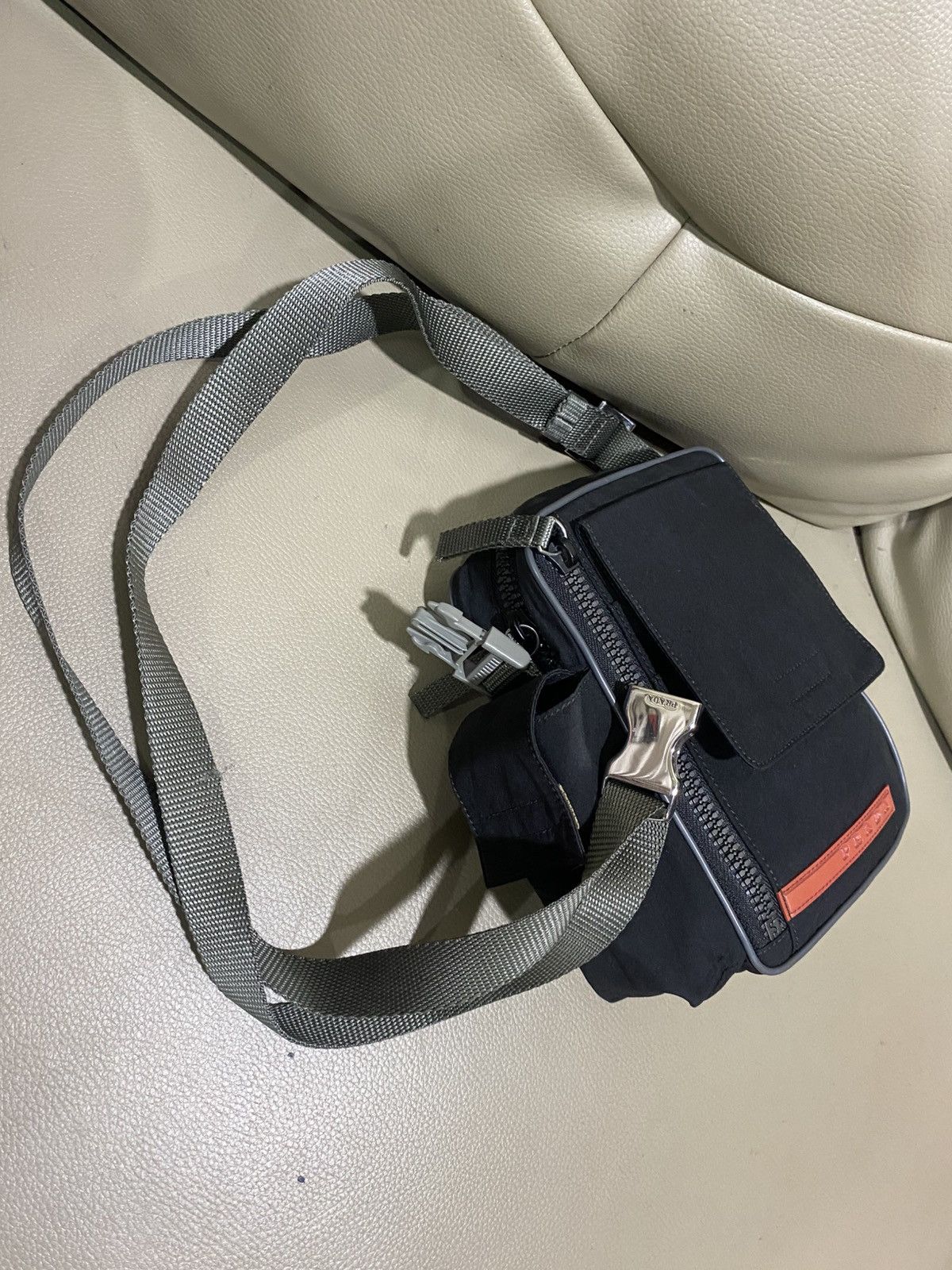 Prada Authentic Prada Sling Art.4VA337 Mat.JAY Bag Size ONE SIZE - 9 Thumbnail