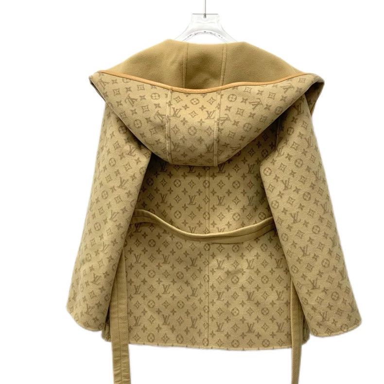 Louis Vuitton Louis Vuitton Brown logo presbyopic full print reversible Size 4XL / US 24-26 - 2 Thumbnail