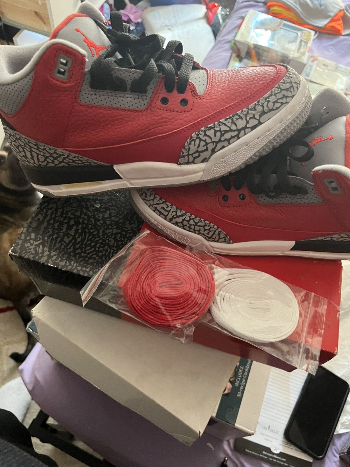 Jordan Brand Jordan 3 SE Unite Size US 6.5 / EU 39-40 - 2 Thumbnail