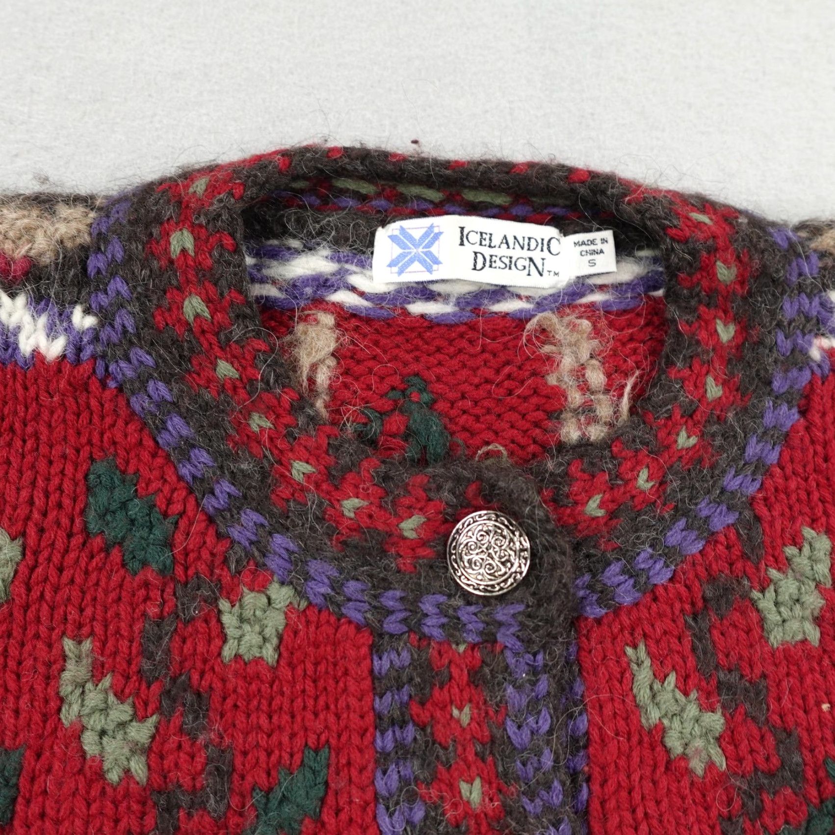 Vintage VINTAGE Icelandic Design Sweater Cardigan Womens S Red Wool Fair Isle 90s Size S / US 4 / IT 40 - 2 Thumbnail