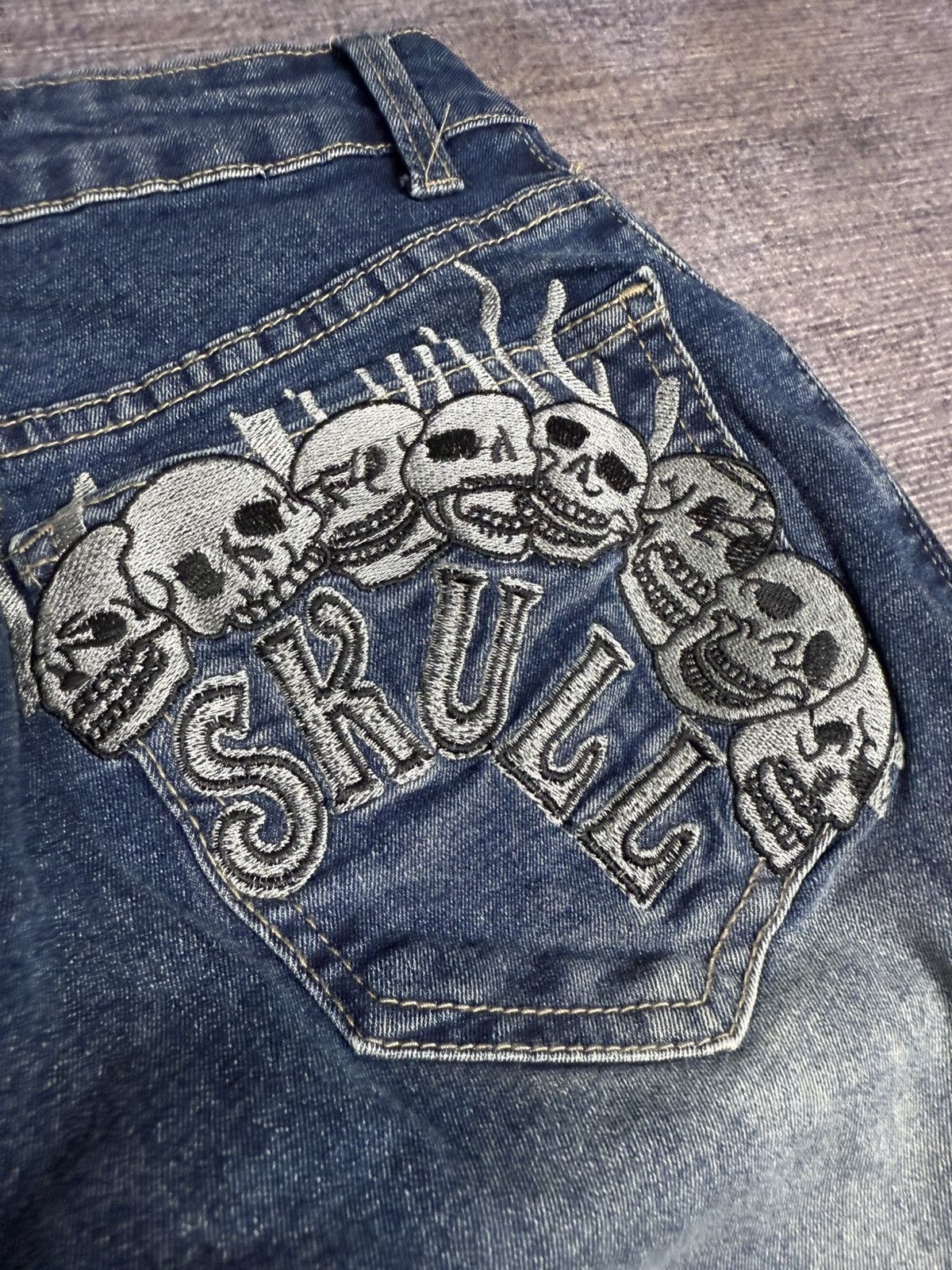 Tornado Mart ROMWE Y2K SKULL ART STUDED PANTS Size 25" / US 0 / IT 36 - 6 Thumbnail