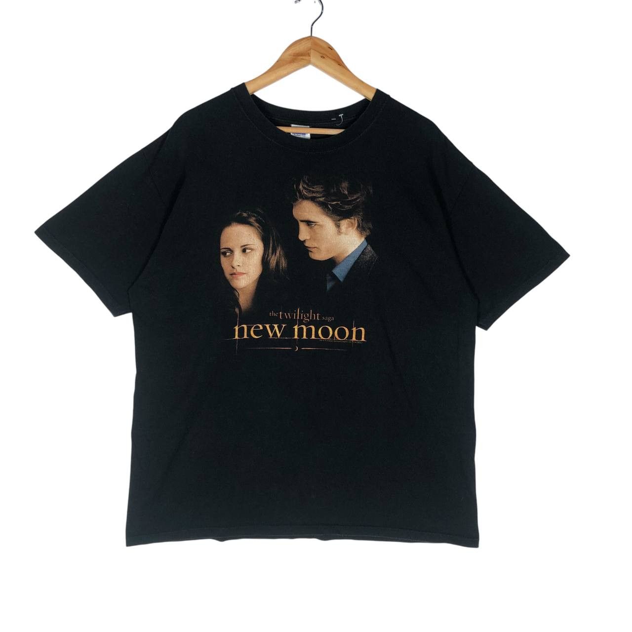Vintage The Twilight saga " New Moon" Movie T-Shirt Size US XL / EU 56 / 4 - 1 Thumbnail