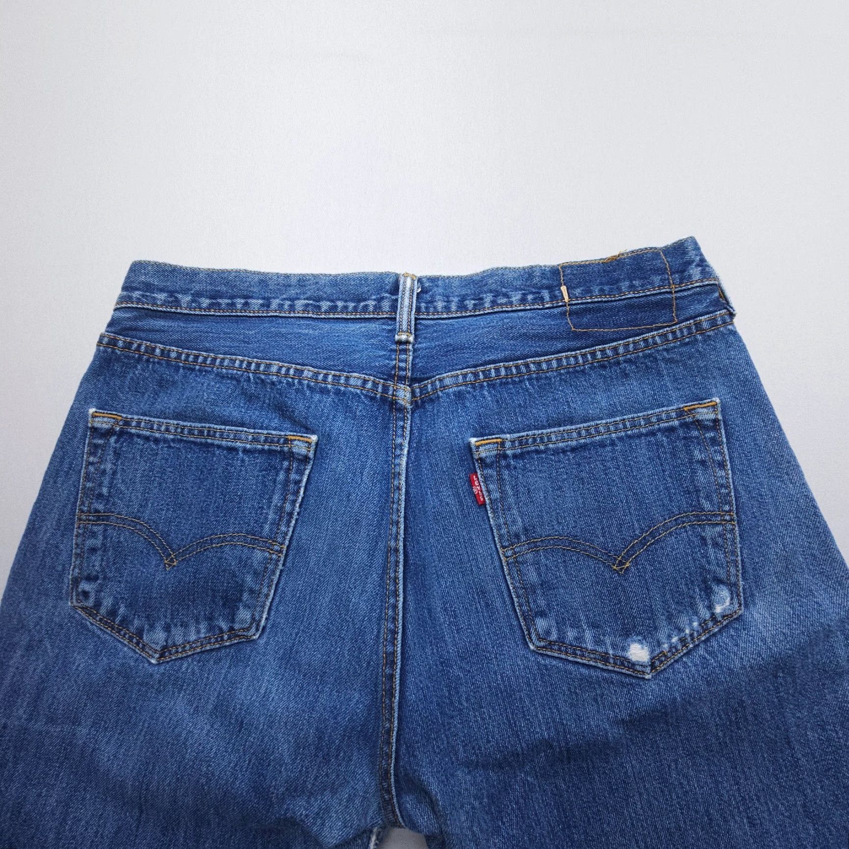 Levi's Levi's 501 Straight Button Fly Jeans Mens 34 x 32 (30" Inseam) Faded Blue Denim Size US 34 / EU 50 - 4 Thumbnail