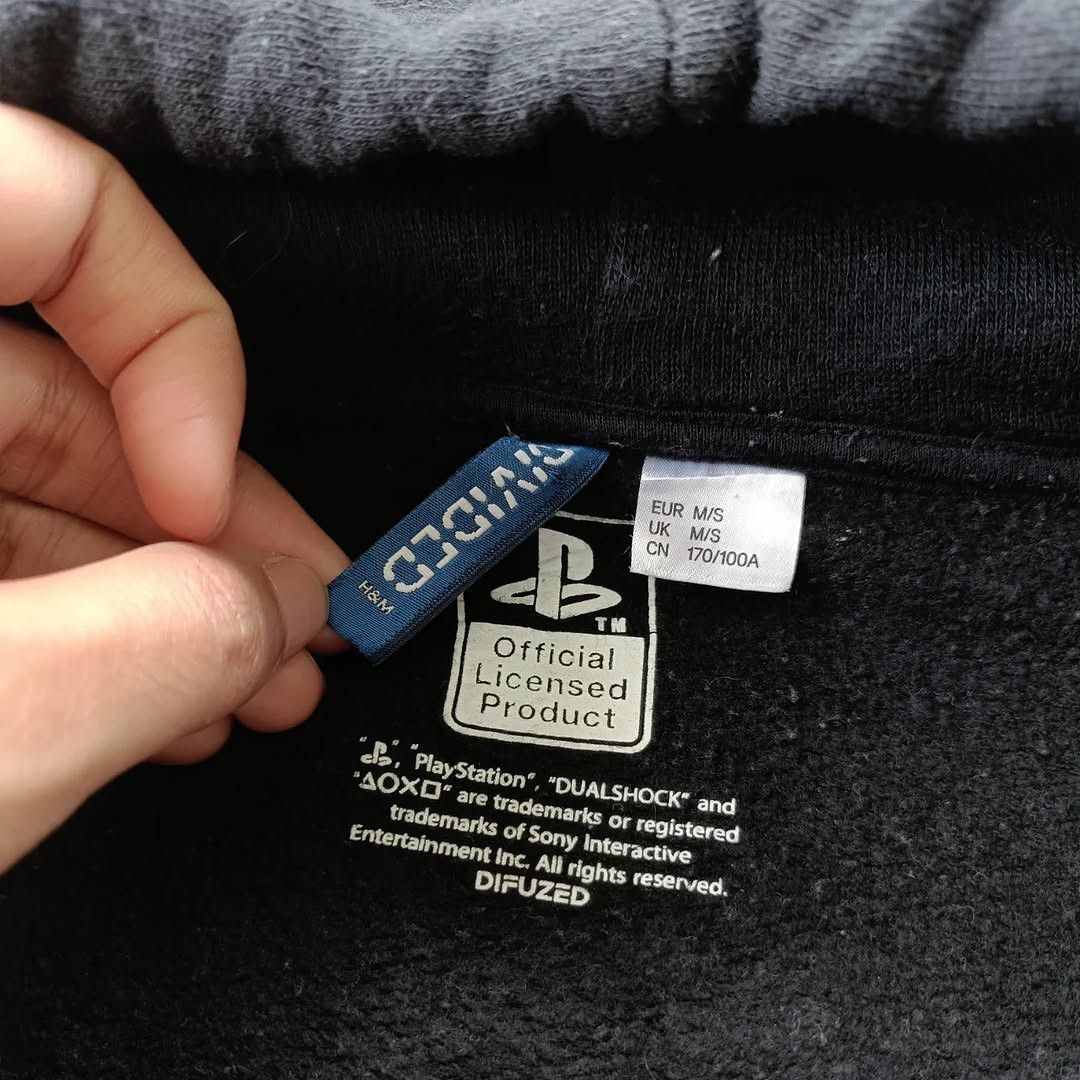 H&M × Playstation H&M Playstation Pullover Hoodie Size US M / EU 48-50 / 2 - 4 Thumbnail