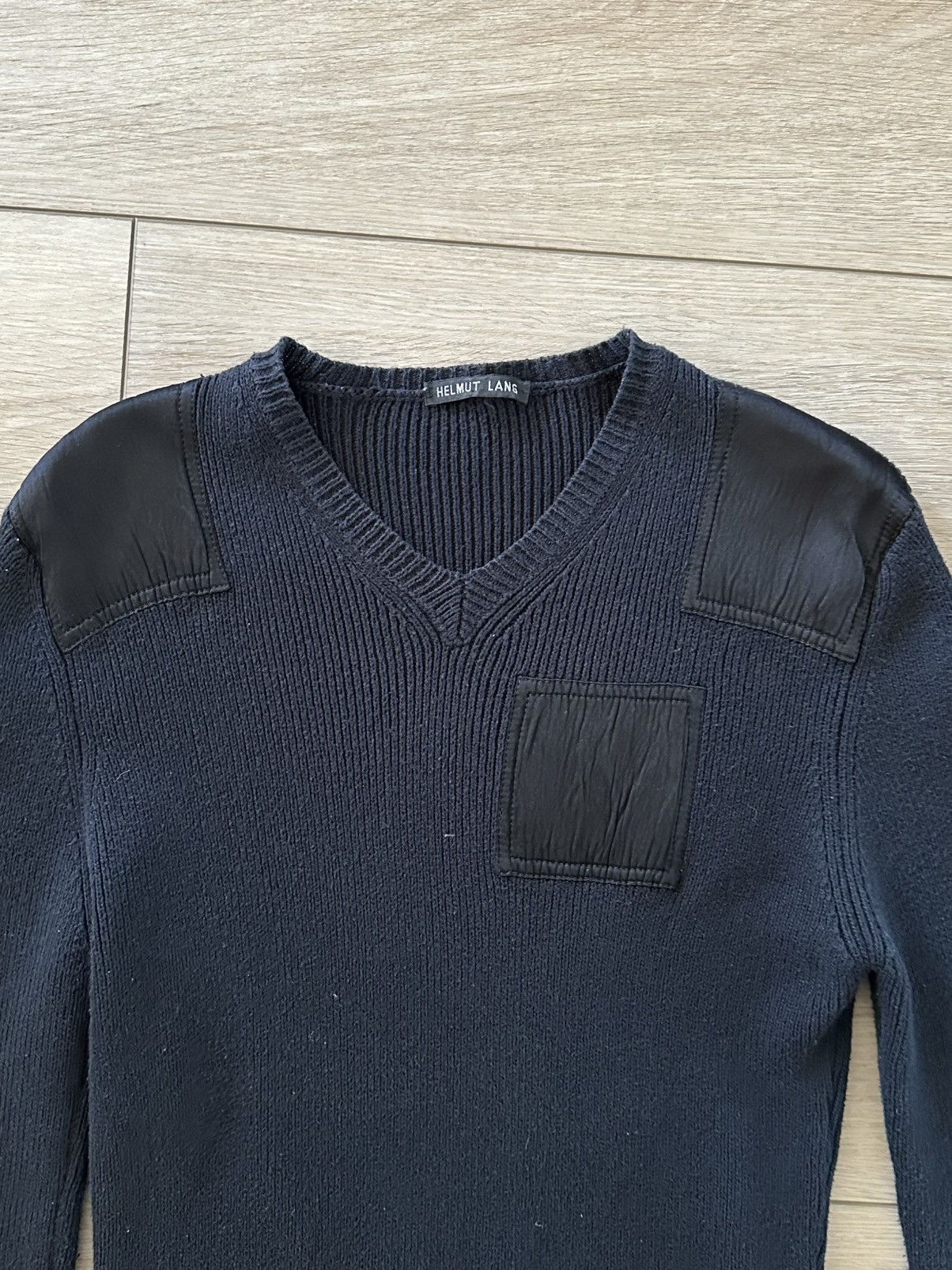 Helmut Lang Helmut Lang Archive Patch Sweater V Neck Size US S / EU 44-46 / 1 - 2 Thumbnail