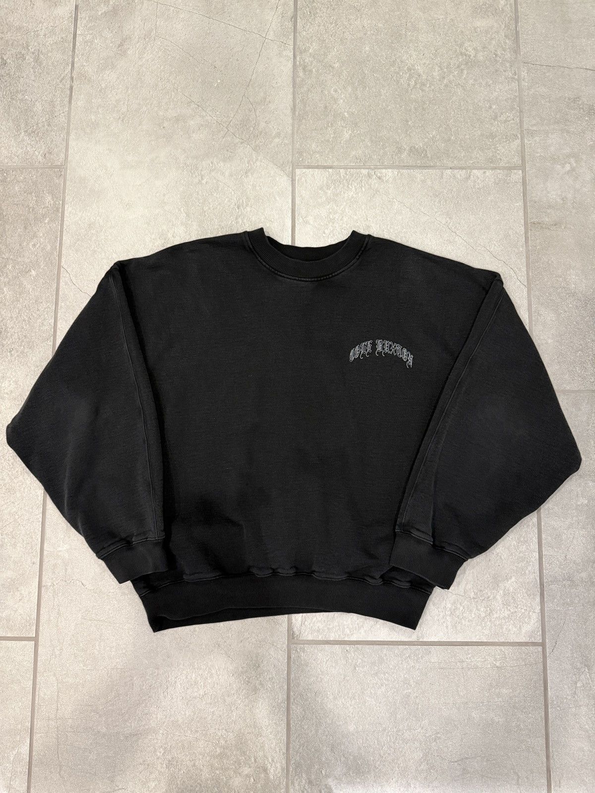 COLE BUXTON OLD ENGLISH CREWNECK