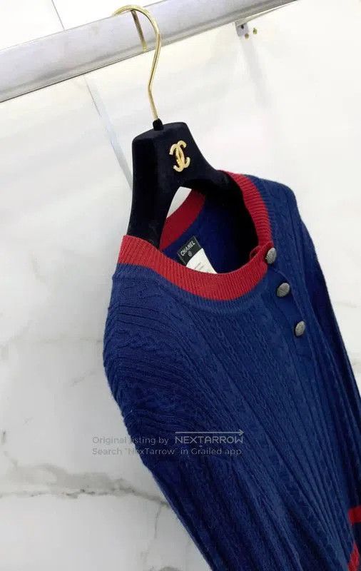 Chanel Chanel Blue Wool Long Sleeve Sweater . Size S / US 4 / IT 40 - 6 Thumbnail