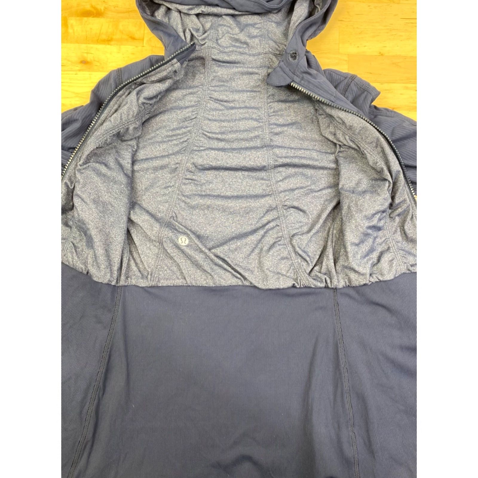 Lululemon Lululemon Dance Studio Jacket Blue Reversible Hooded Full Zip Size 4 Women Activewear Jacket Size S / US 4 / IT 40 - 7 Thumbnail