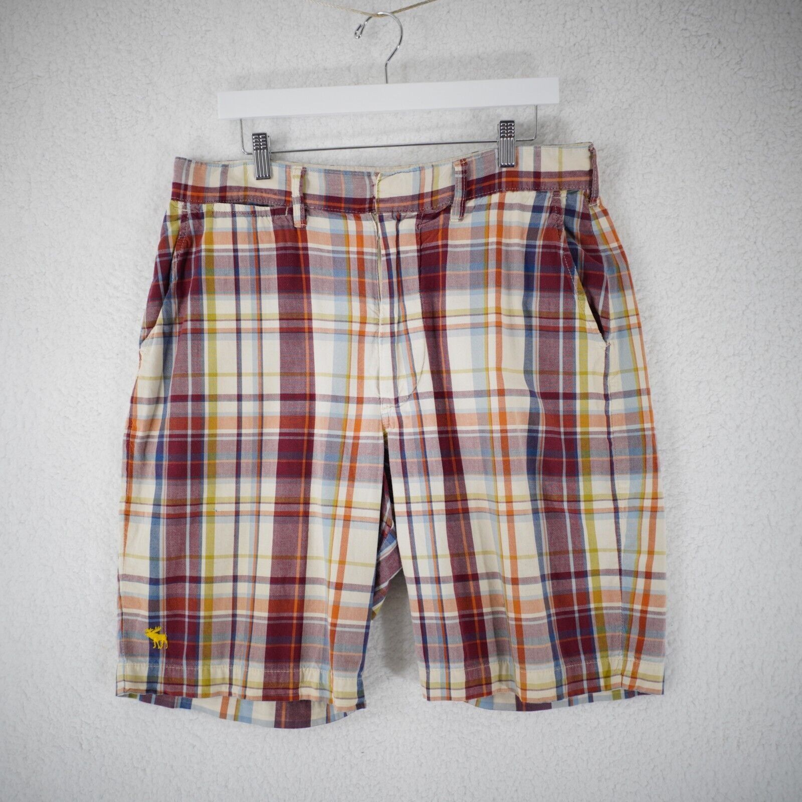 Abercrombie & Fitch Abercrombie Plaid Cream Red Multi-Colored High Rise Shorts 3 Size US 34 / EU 50 - 1 Thumbnail
