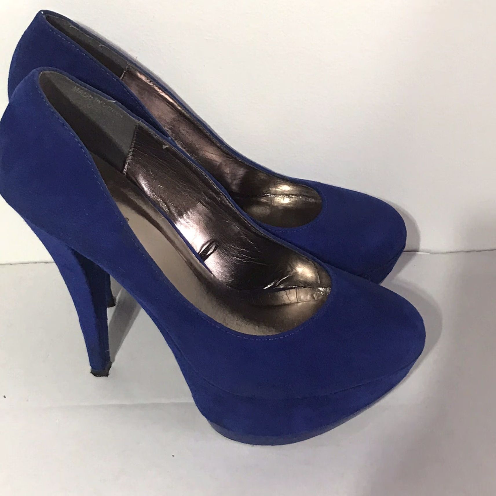 Forever 21 FOREVER 21 Blue Suede Stiletto Pumps Women’s Size 8.5 - 6in Heel, Round Toe, Clubwear Size US 9 / IT 39 - 4 Thumbnail