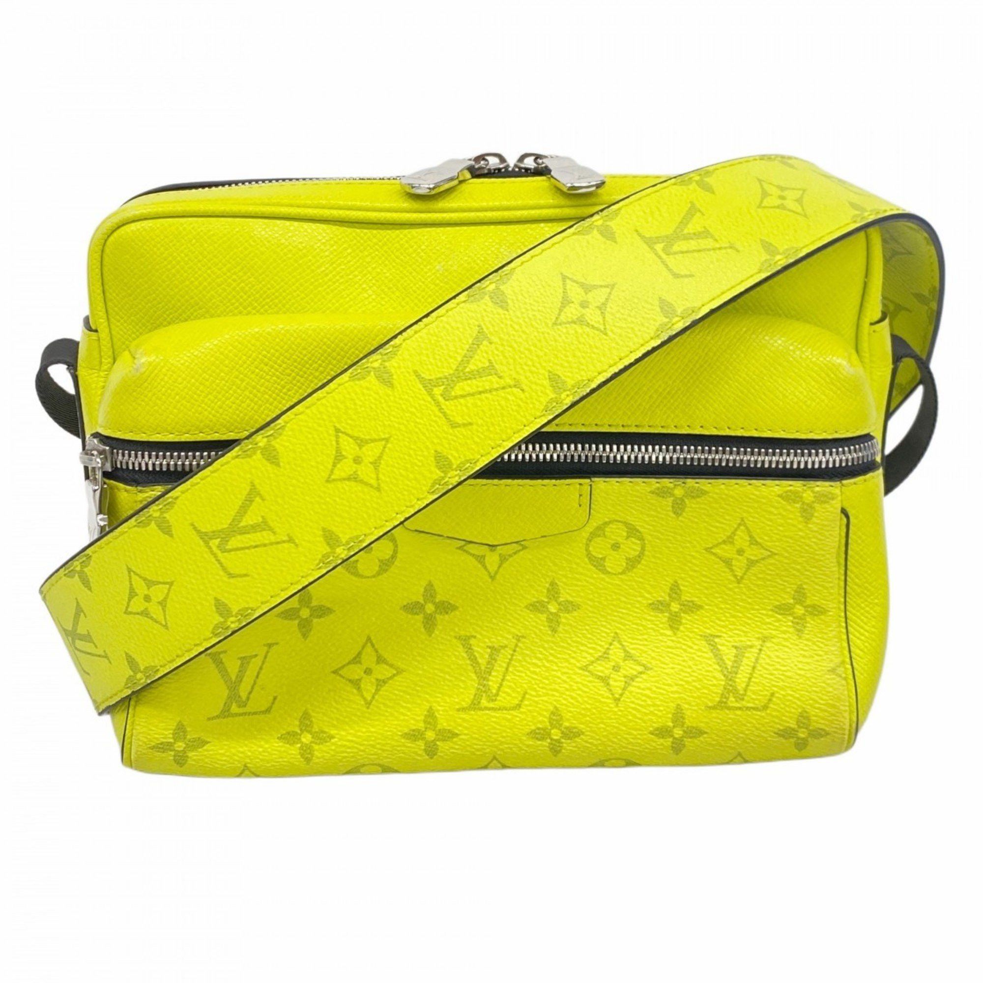 Louis Vuitton Louis Vuitton Outdoor shoulder Size ONE SIZE - 1 Thumbnail