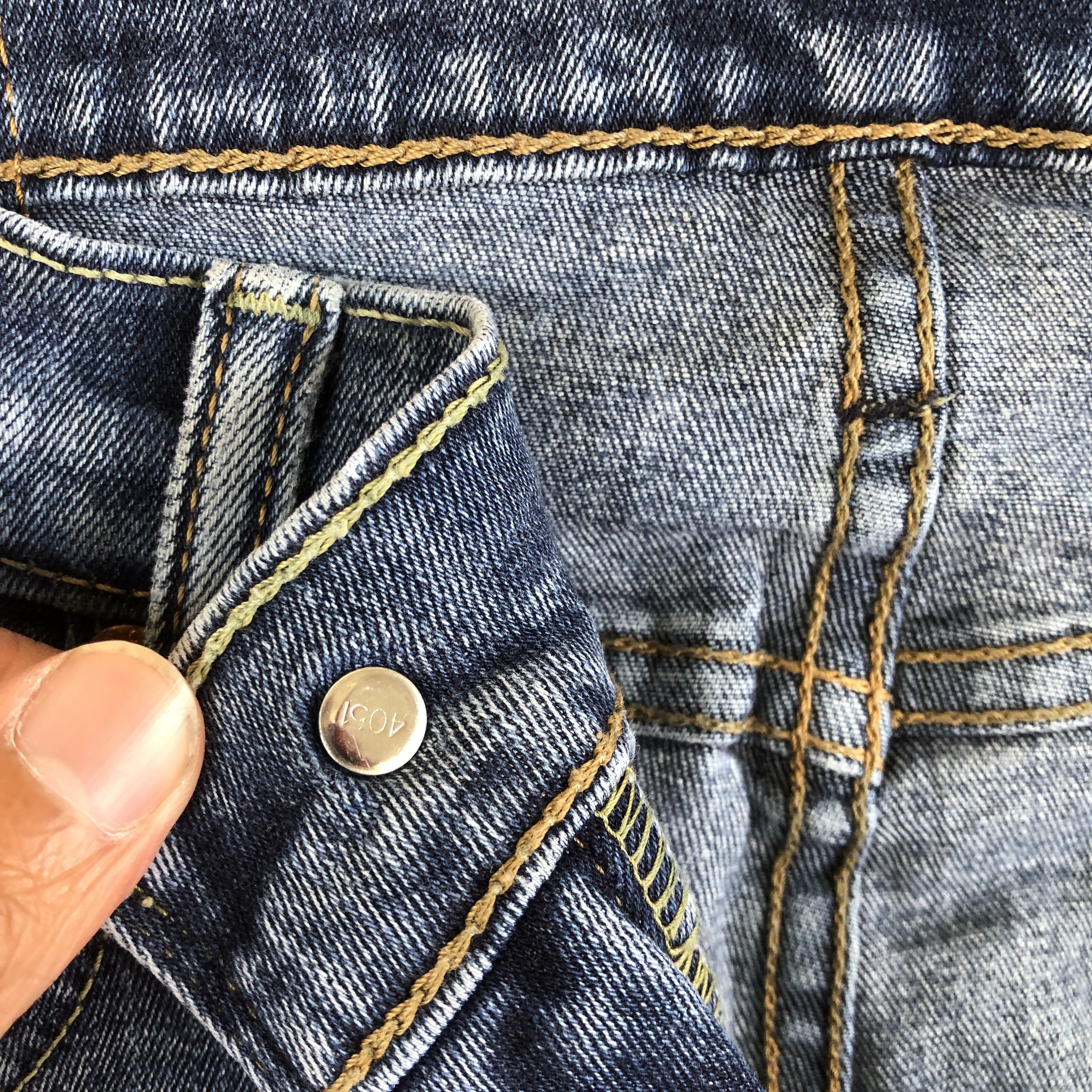 Levi's Vintage Levis Jeans Levi's 519 Slim Tapered Skinny Denim Size US 30 / EU 46 - 7 Thumbnail