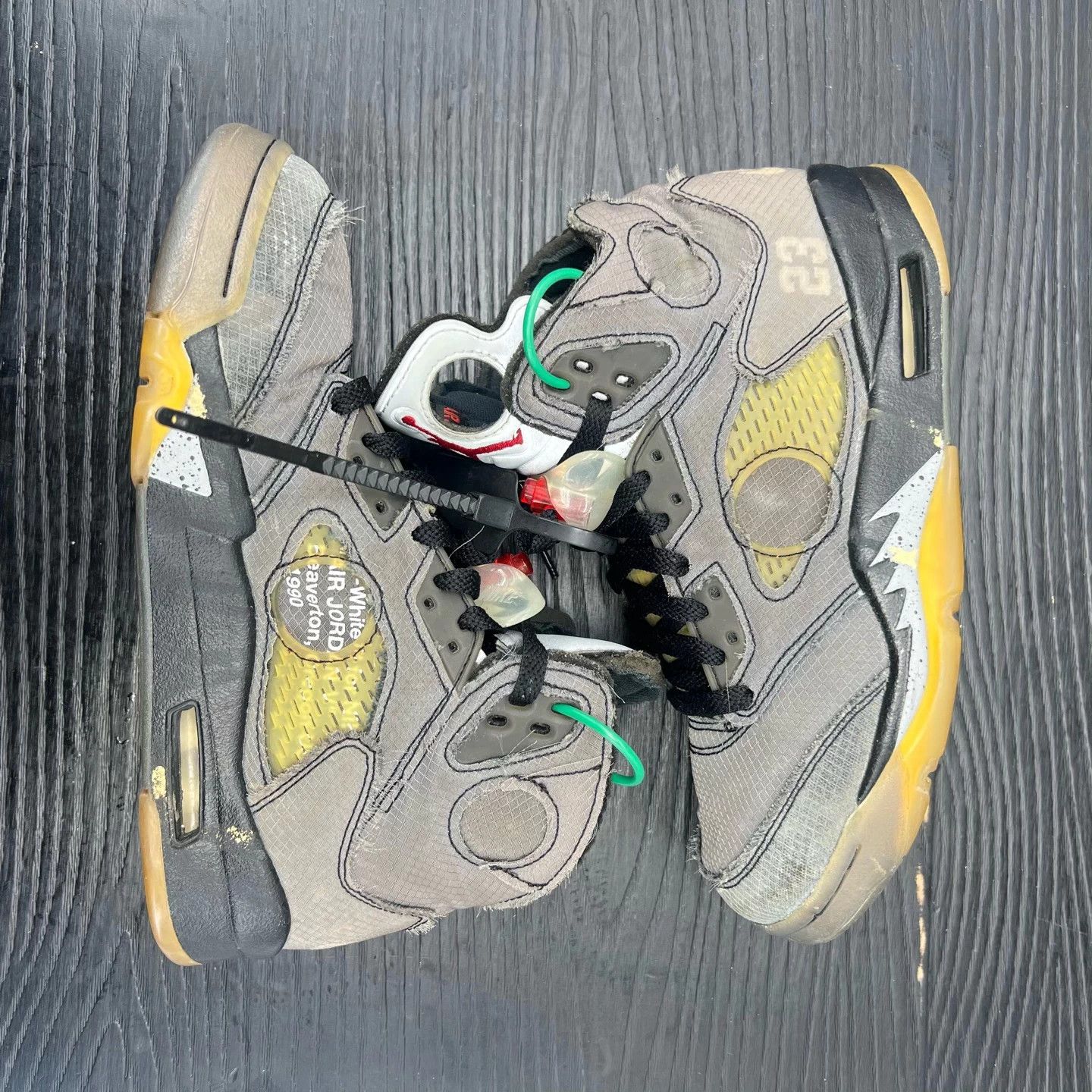 Nike Off-White Air Jordan 5 'Black Wing' Size 40 Size US 7 / EU 40 - 2 Thumbnail