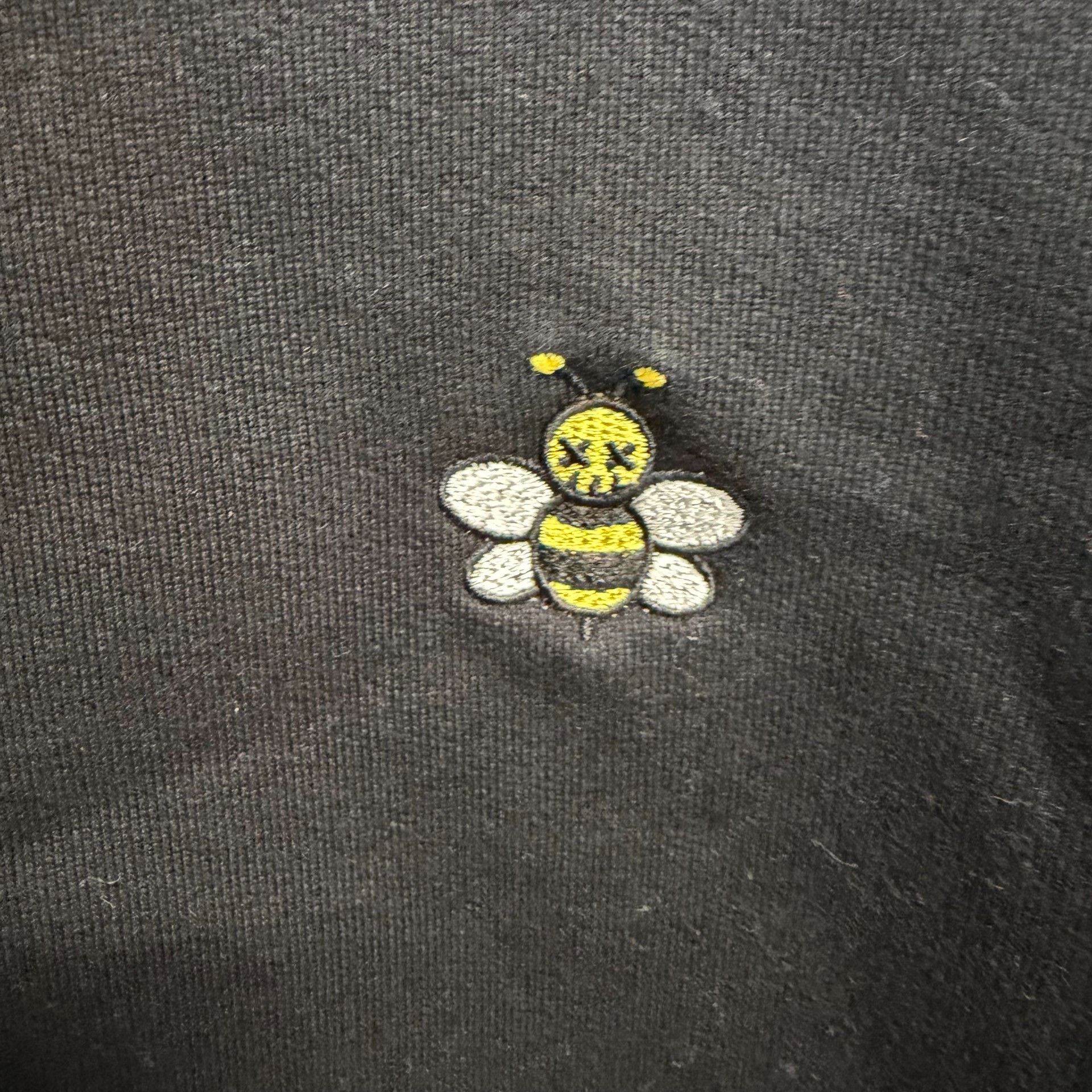 Dior Dior x KAWS Bee Embroidery Hoodie Size US M / EU 48-50 / 2 - 4 Thumbnail