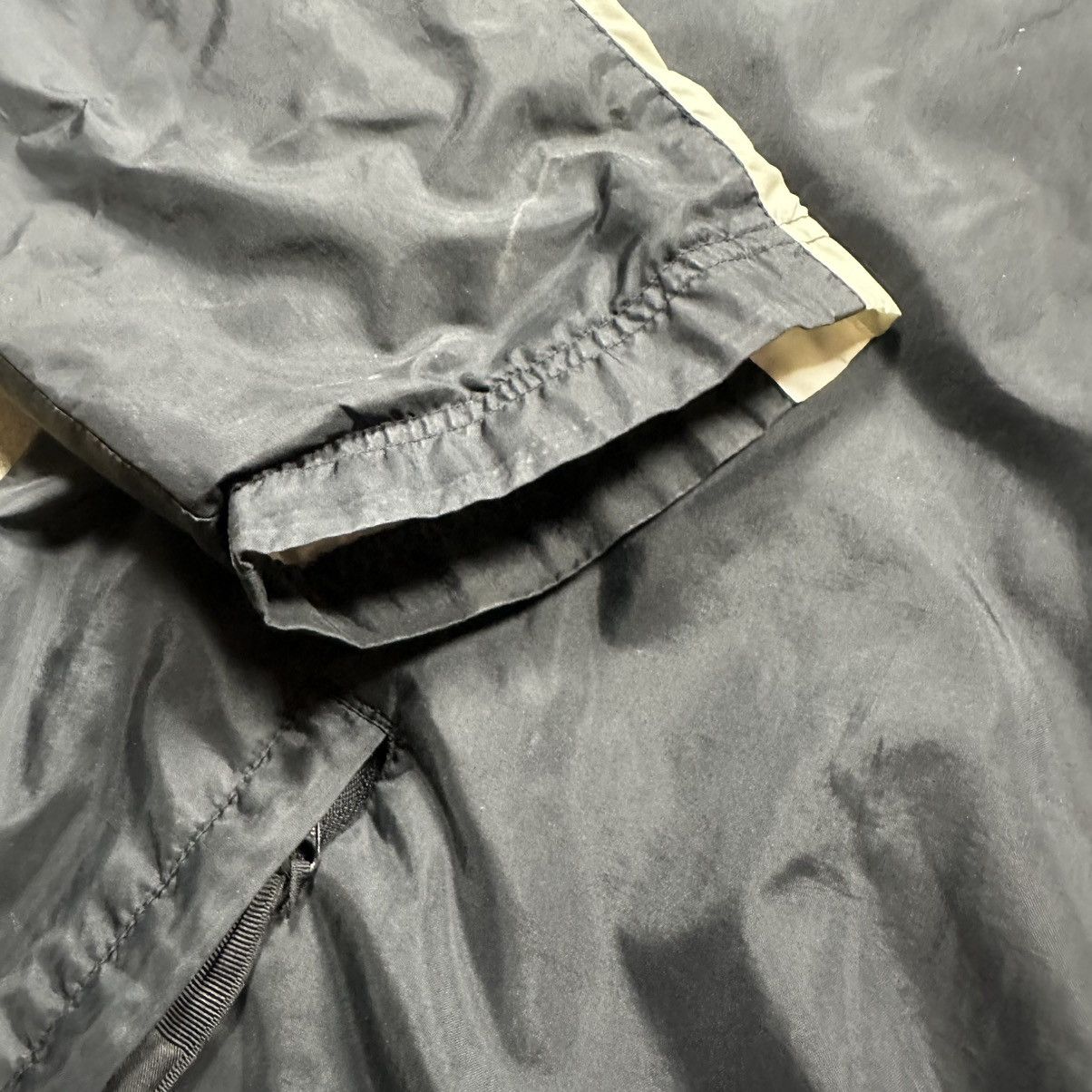 Nike Vintage Y2K Silver Tag Black Nike Zip Up Windbreaker Size L Size US L / EU 52-54 / 3 - 5 Thumbnail