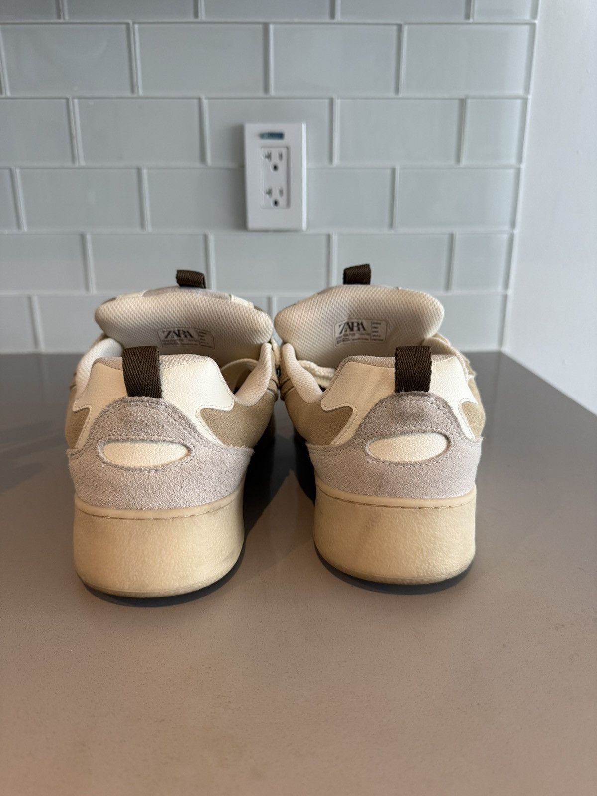 Zara ZARA Men’s Chunky Cream Sneakers — Size 9 (US) Size US 9 / EU 42 - 4 Thumbnail