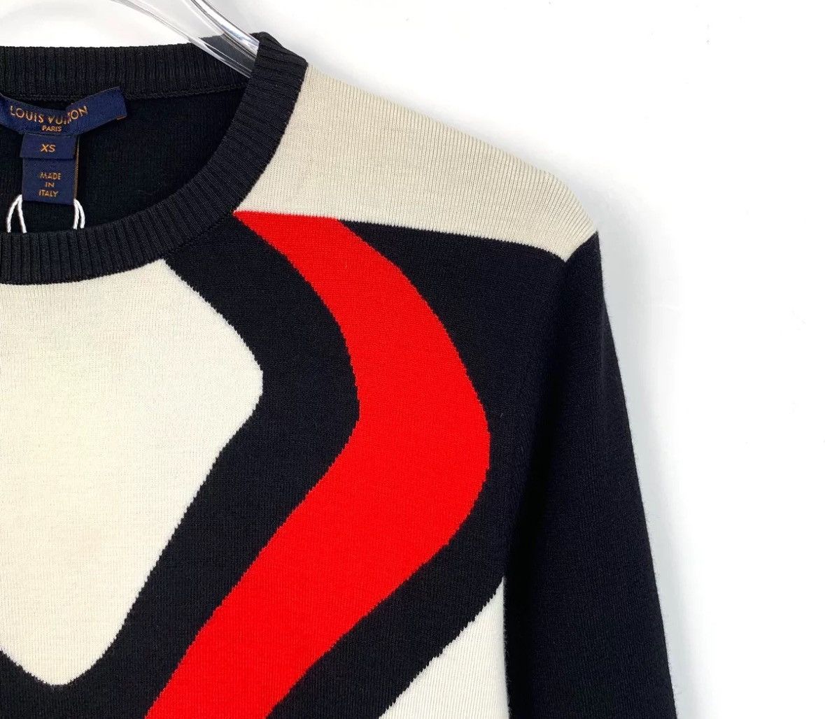 Louis Vuitton Louis Vuitton Lv Black Logo Letter Pattern Sweater Size US XS / EU 42 / 0 - 3 Thumbnail