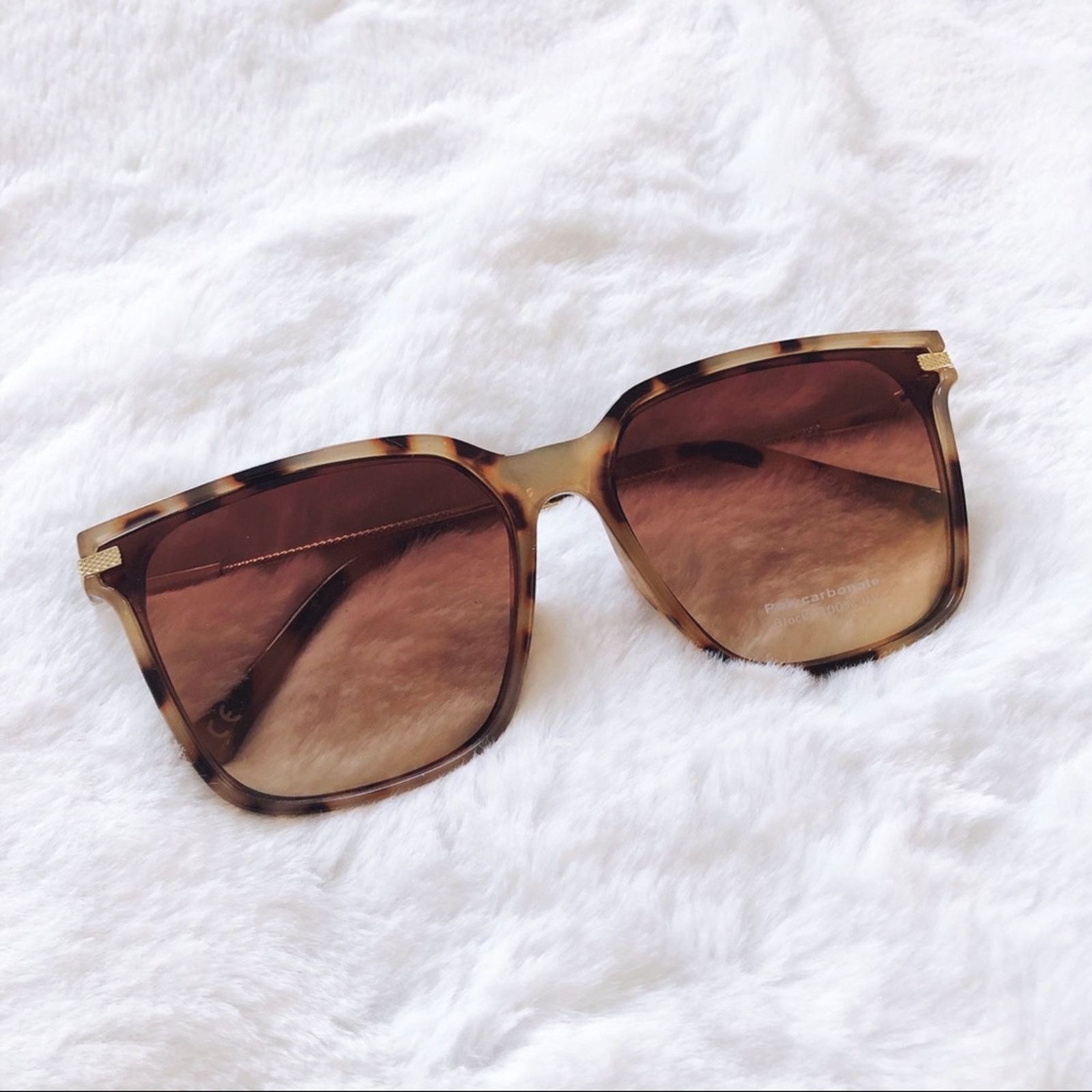 Other Naomi Tortoise Brown Square Sleek Sunglasses Size ONE SIZE - 2 Thumbnail