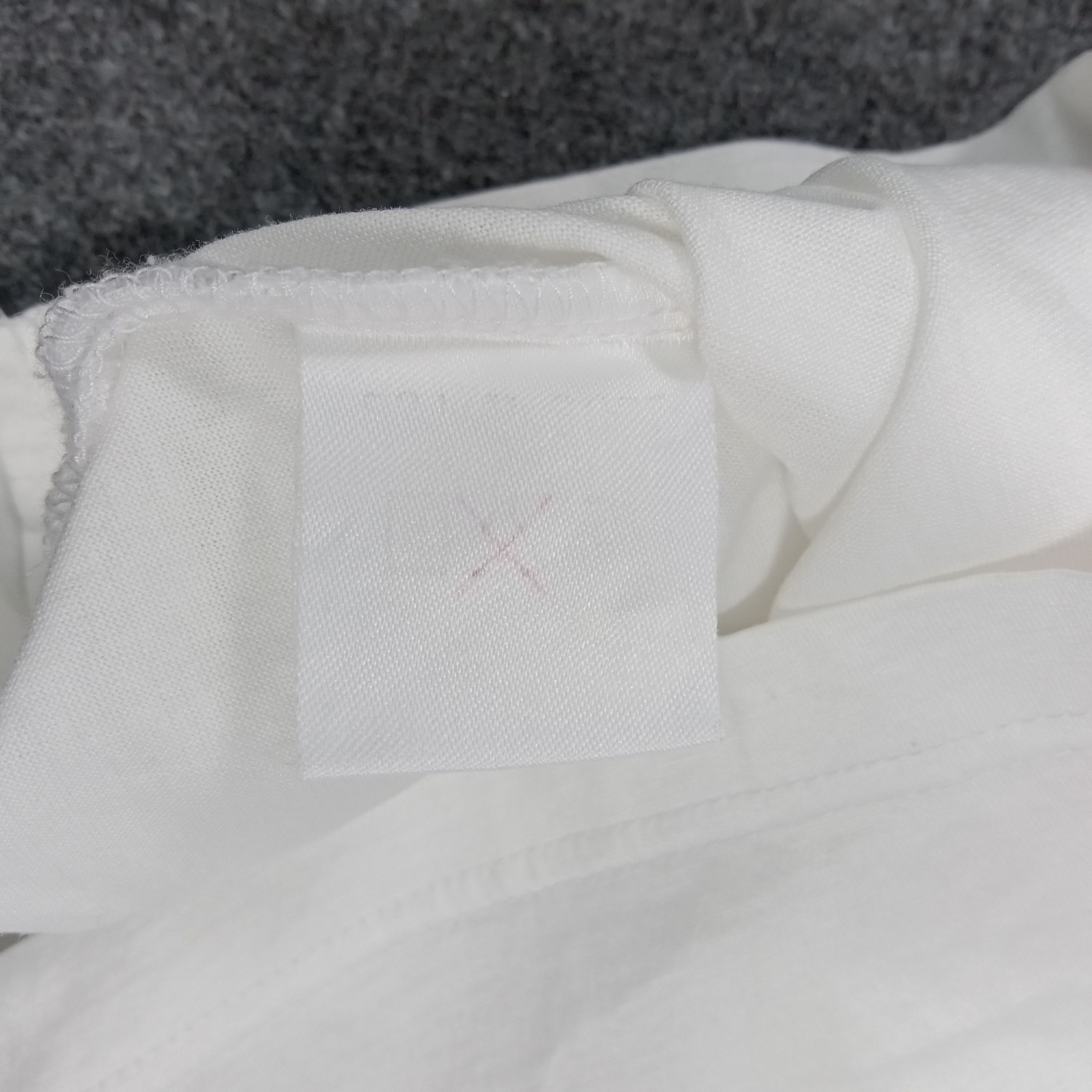 Givenchy Givenchy Golf White Polo Shirt C294N45 Size US M / EU 48-50 / 2 - 5 Thumbnail