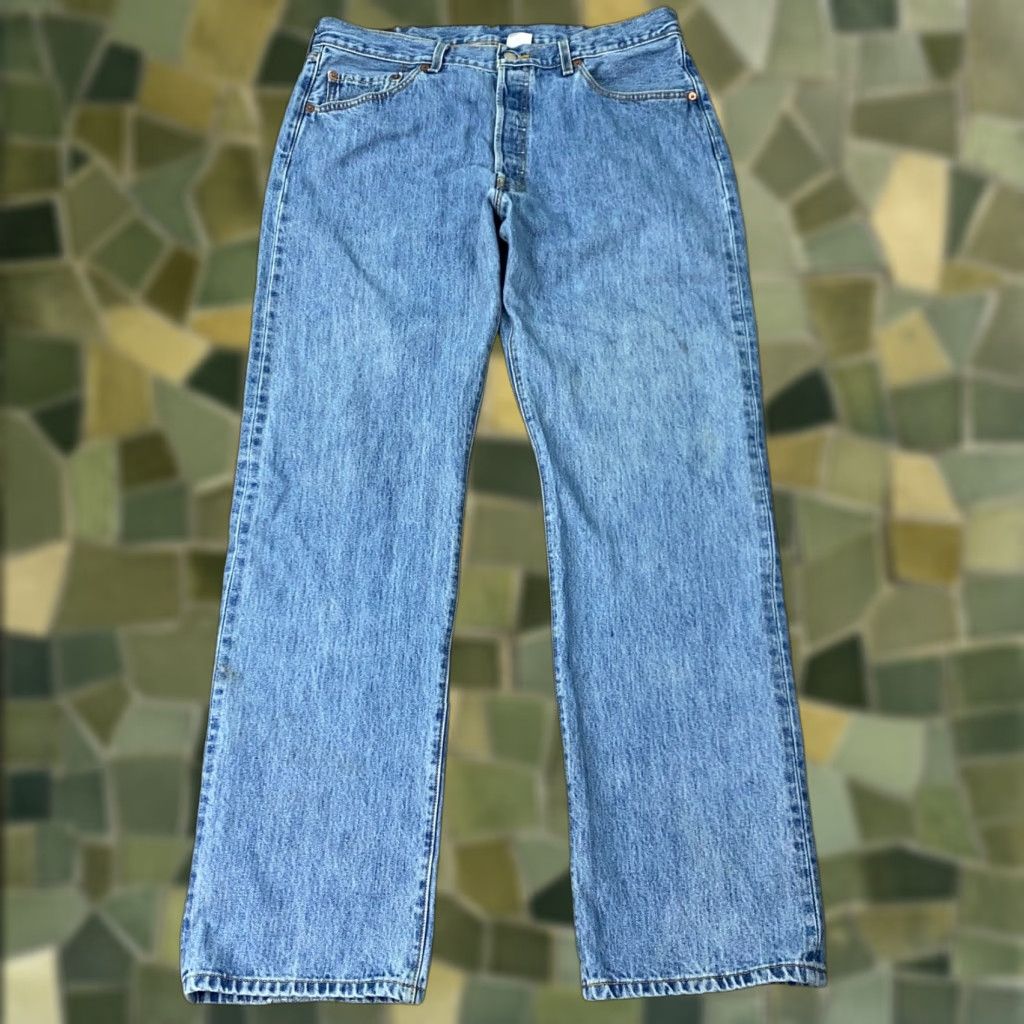 Levi's VINTAGE Levi's 501 Jeans Mens 38x34 Blue Denim Straight 90s Concert Mens Size US 44 / EU 60 - 1 Thumbnail