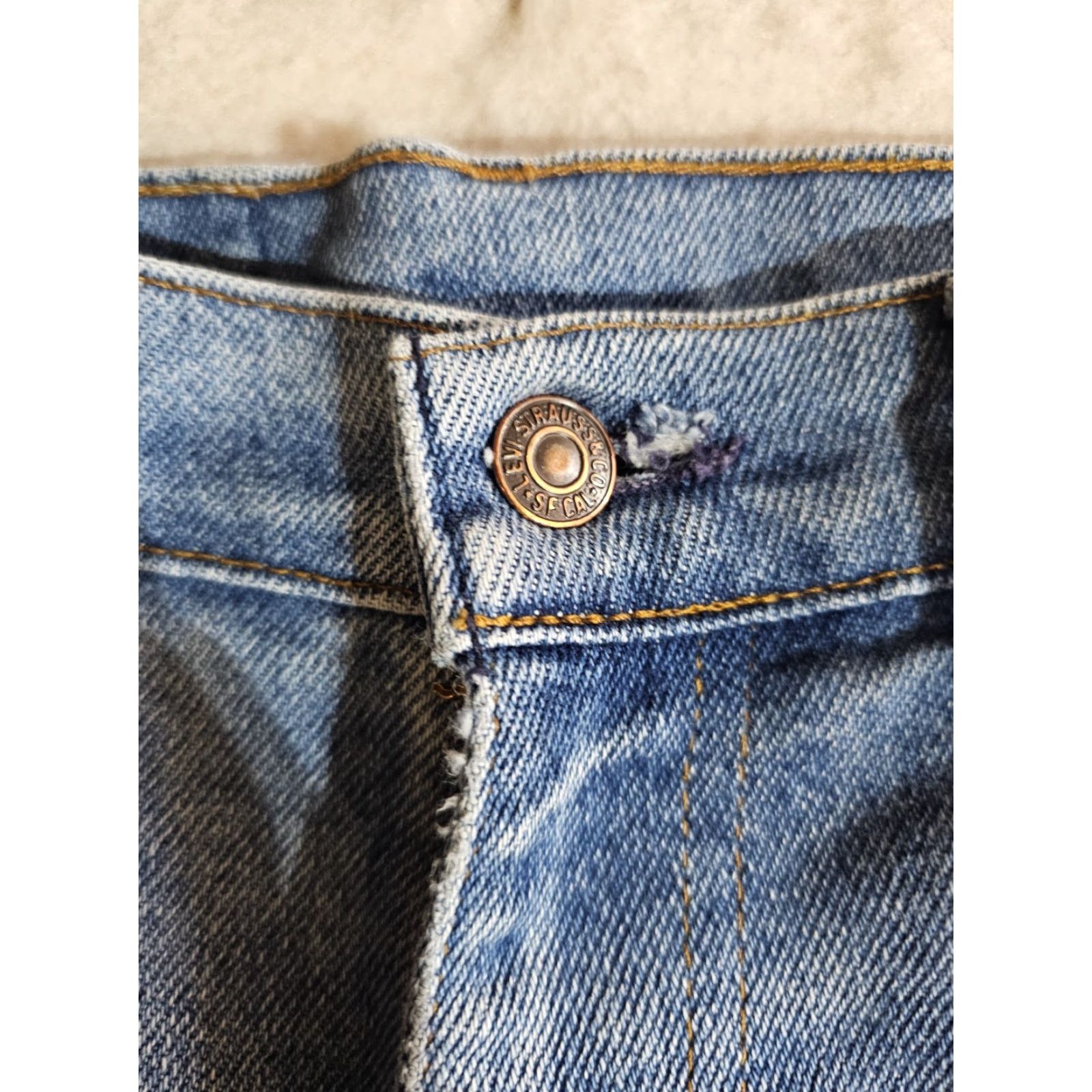 Levi's VINTAGE Levi's Silver Medal Jeans Light Wash Distressed Mens Sz 36x30 Denim Straight 90s Jeans Men Size US 36 / EU 52 - 7 Thumbnail