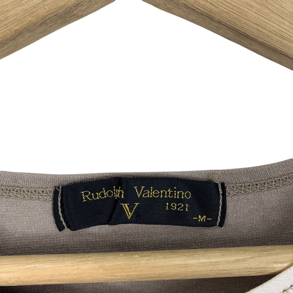 Valentino × Vintage Vintage RUDOLPH VALENTINO embroidery logo tee Size US M / EU 48-50 / 2 - 3 Thumbnail