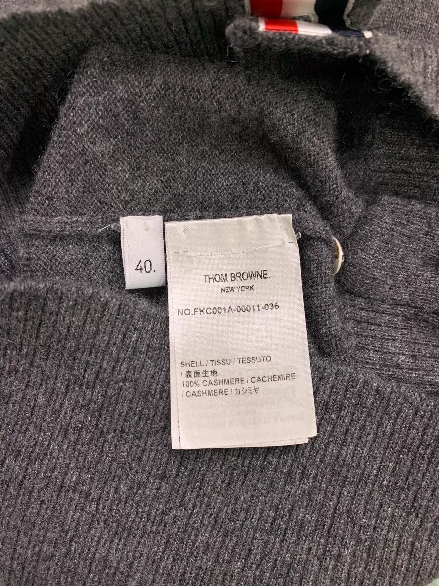 Thom Browne Thom Browne Classic Gray V-neck Cashmere Cardigan 40 New Size S / US 4 / IT 40 - 5 Thumbnail