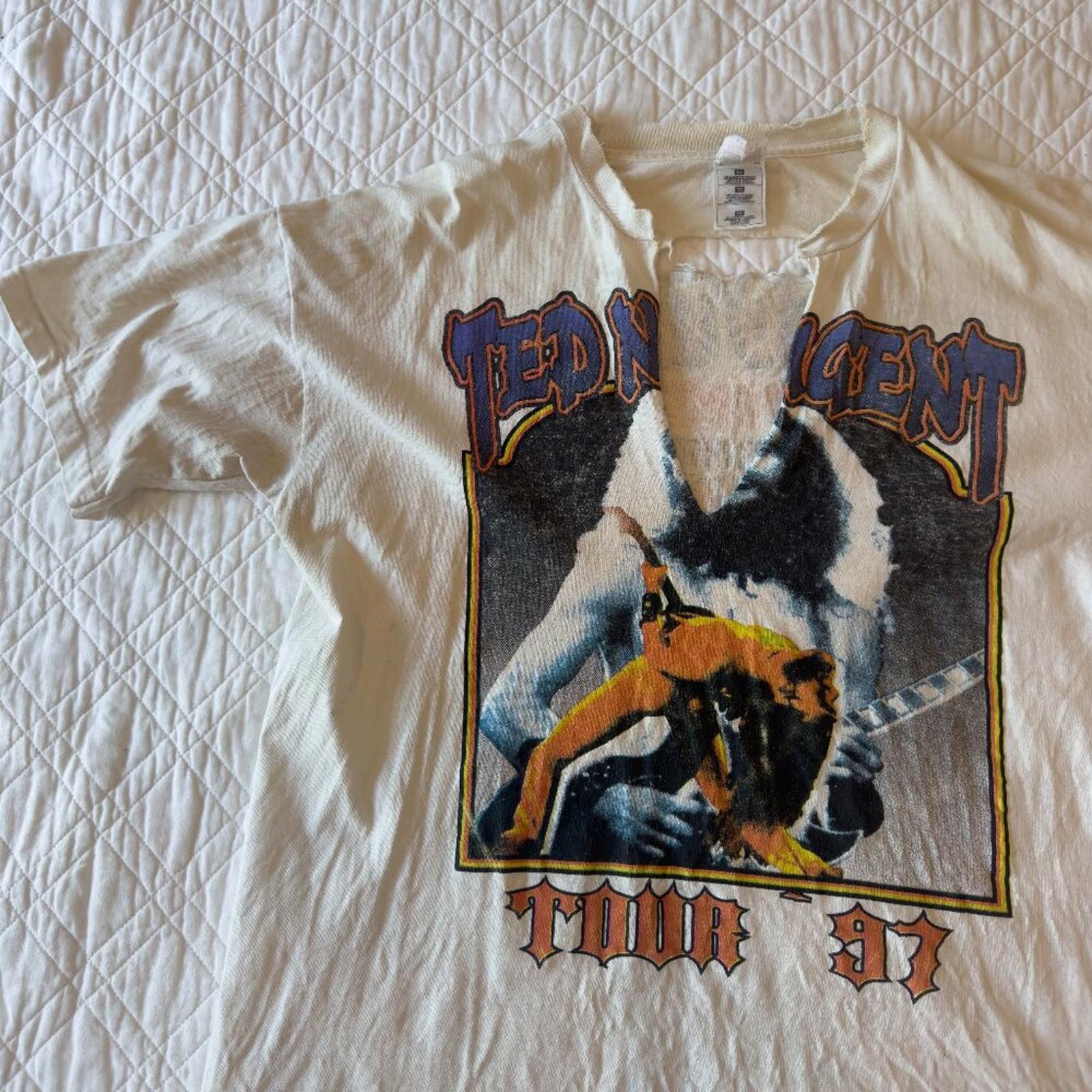 Fruit Of The Loom 1997 TED NUGENT WANGO TANGO THRASHED T-SHIRT Size US XL / EU 56 / 4 - 1 Thumbnail