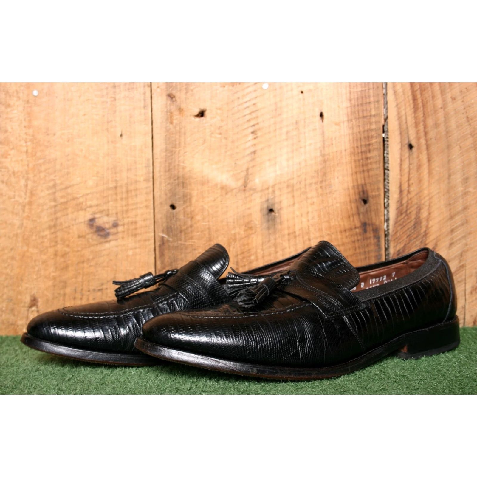 Allen Edmonds ALLEN EDMONDS Clayton Black Lizard Skin Loafers Sz. 11B (Missing Tassel) Dress Slip On Men Leather Upper B Shoes Size US 11 / EU 44 - 2 Thumbnail