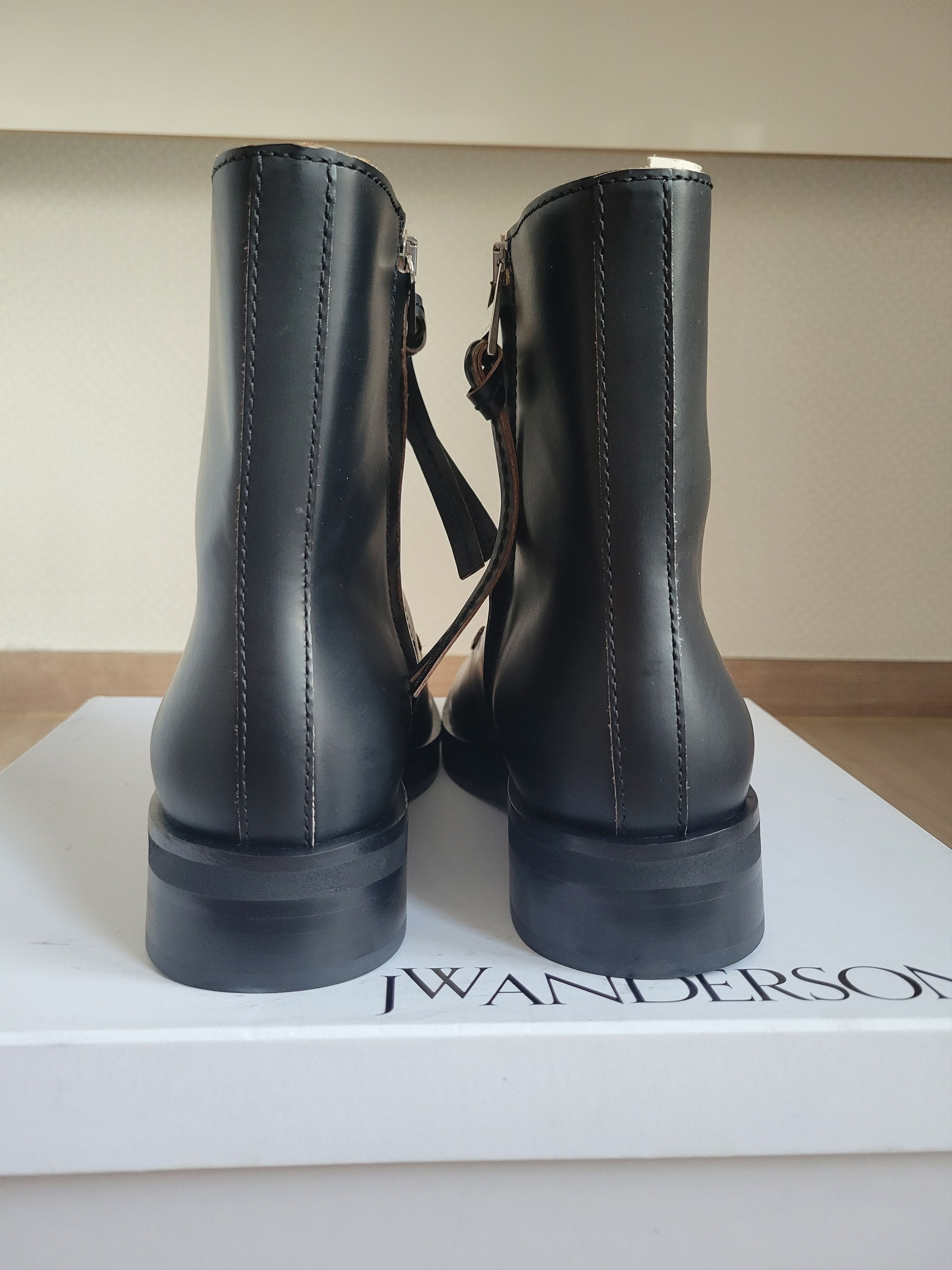 JW Anderson Zip-up Leather Square Toe Ankle Boots Size US 7 / EU 40 - 6 Thumbnail