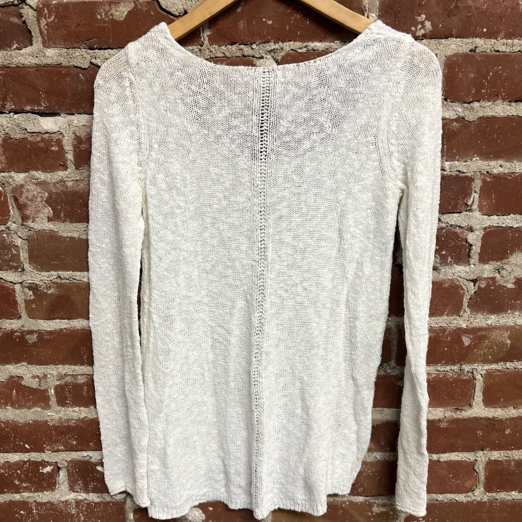 Lucky Brand Lucky Brand Women's Top XS Ivory Long Sleeve Knit V-Neck Blouse Shirt, Casual, Regular Fit Size XS / US 0-2 / IT 36-38 - 3 Thumbnail