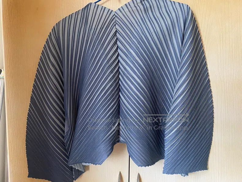 Issey Miyake Issey Miyake Haze Blue Ruched Coat Size L / US 10 / IT 46 - 2 Thumbnail