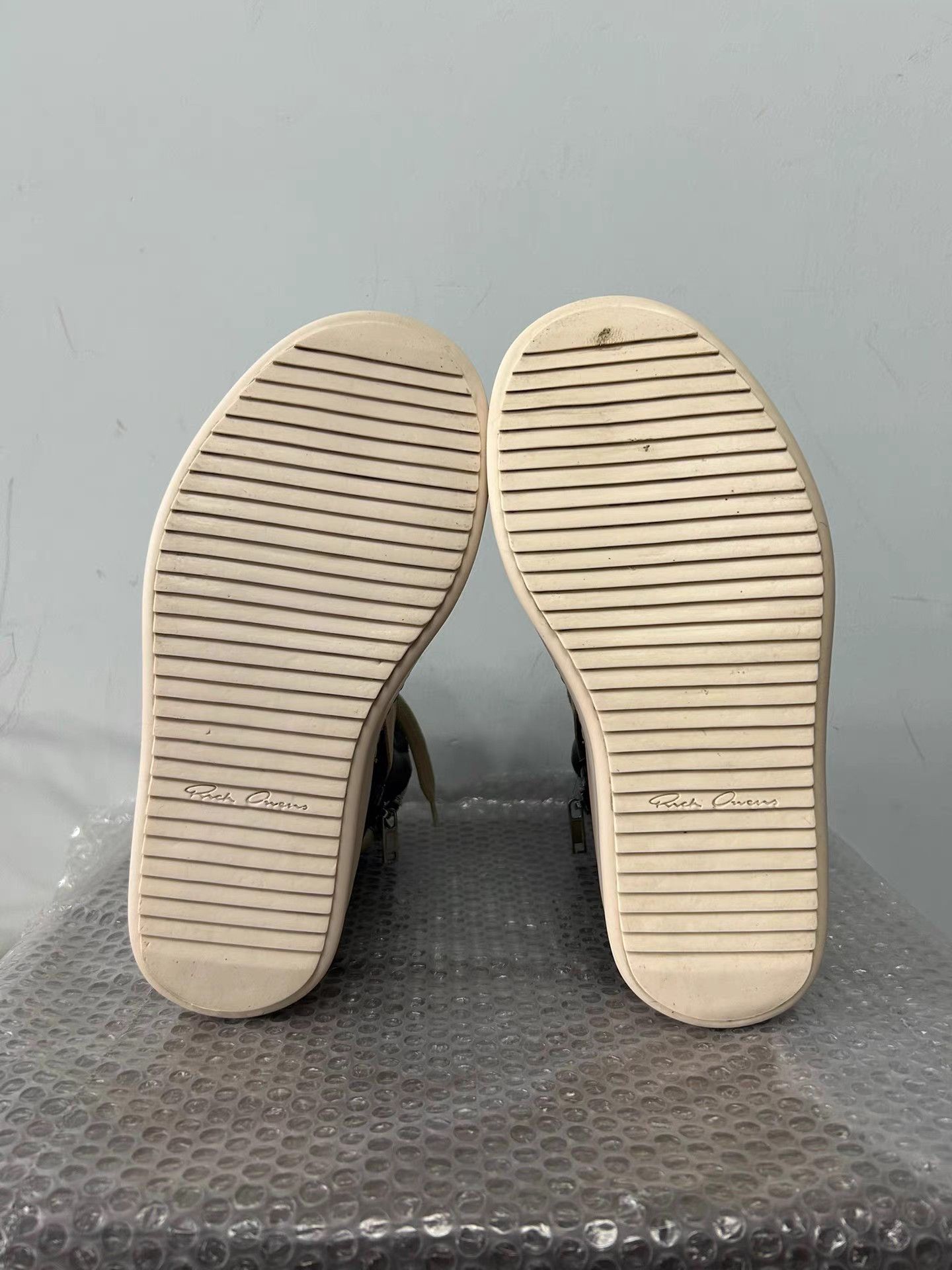 Rick Owens Rick Owens Mainline Thick Sole Reverse Triangle Sneakers Size US 8 / EU 41 - 6 Thumbnail